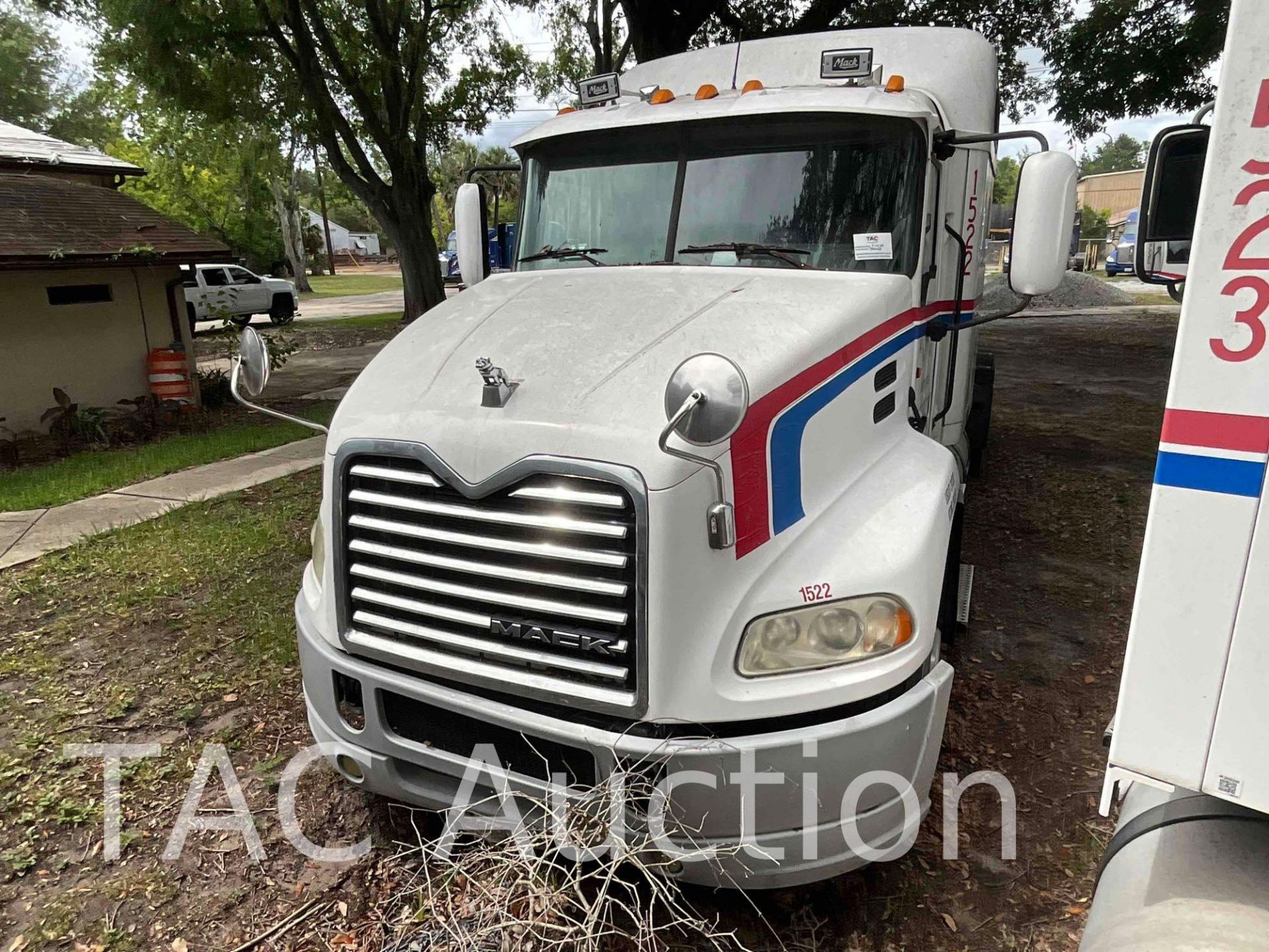 2014 Mack CXU613 Sleeper Truck