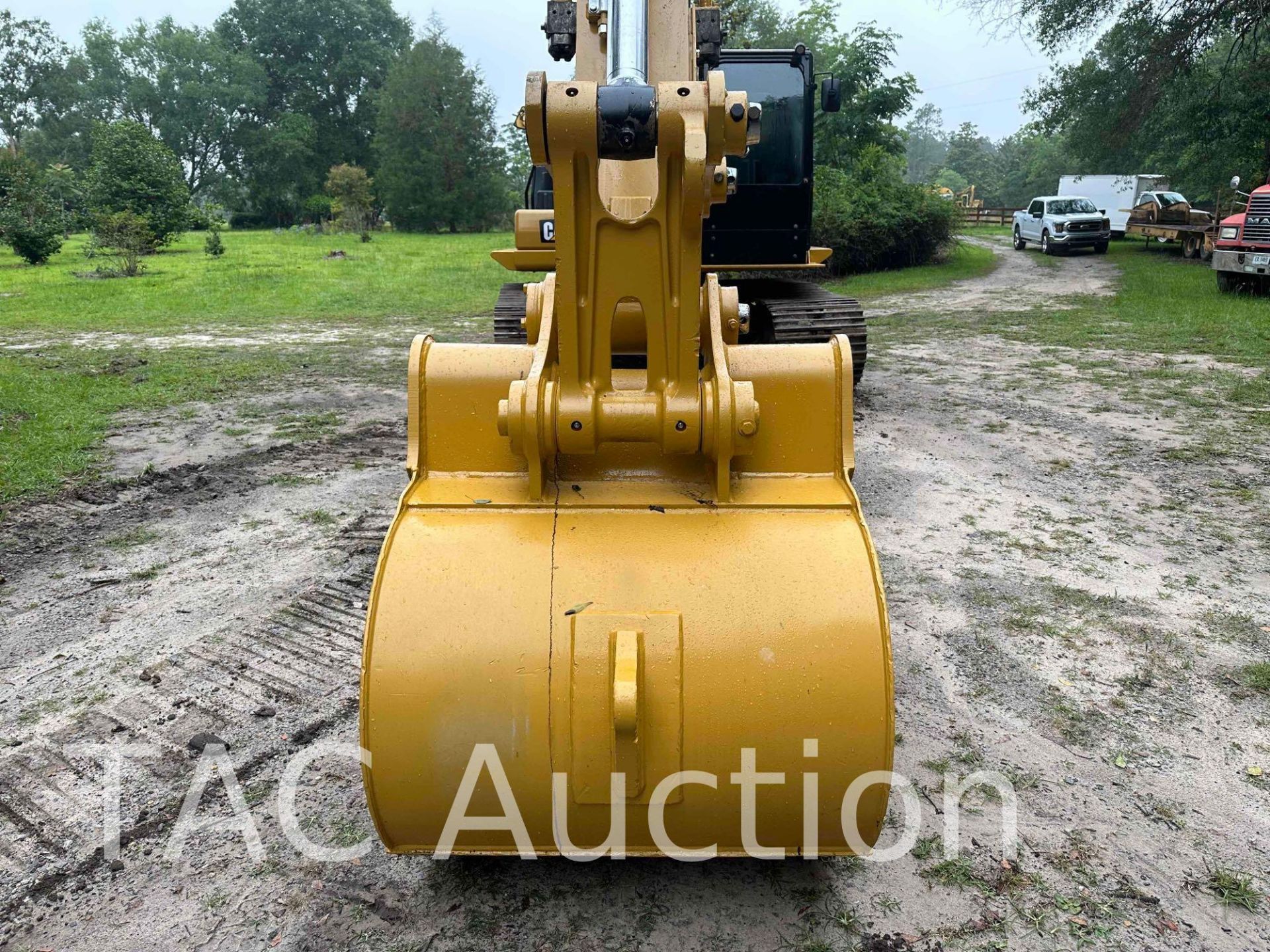 2018 CAT 320 Hydraulic Excavator - Image 8 of 82