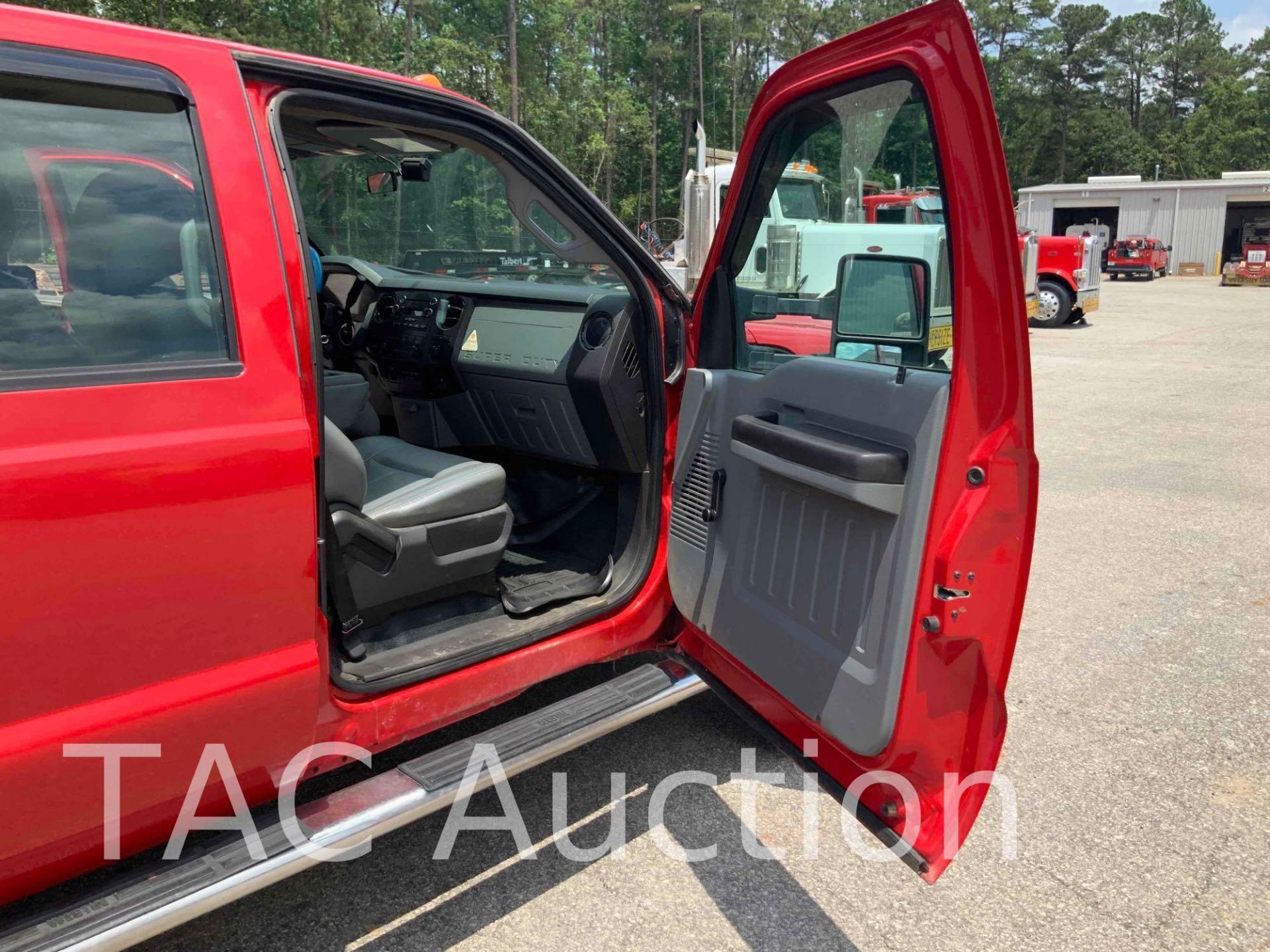 2012 Ford F-550 Crew Cab Service Truck - Image 29 of 55