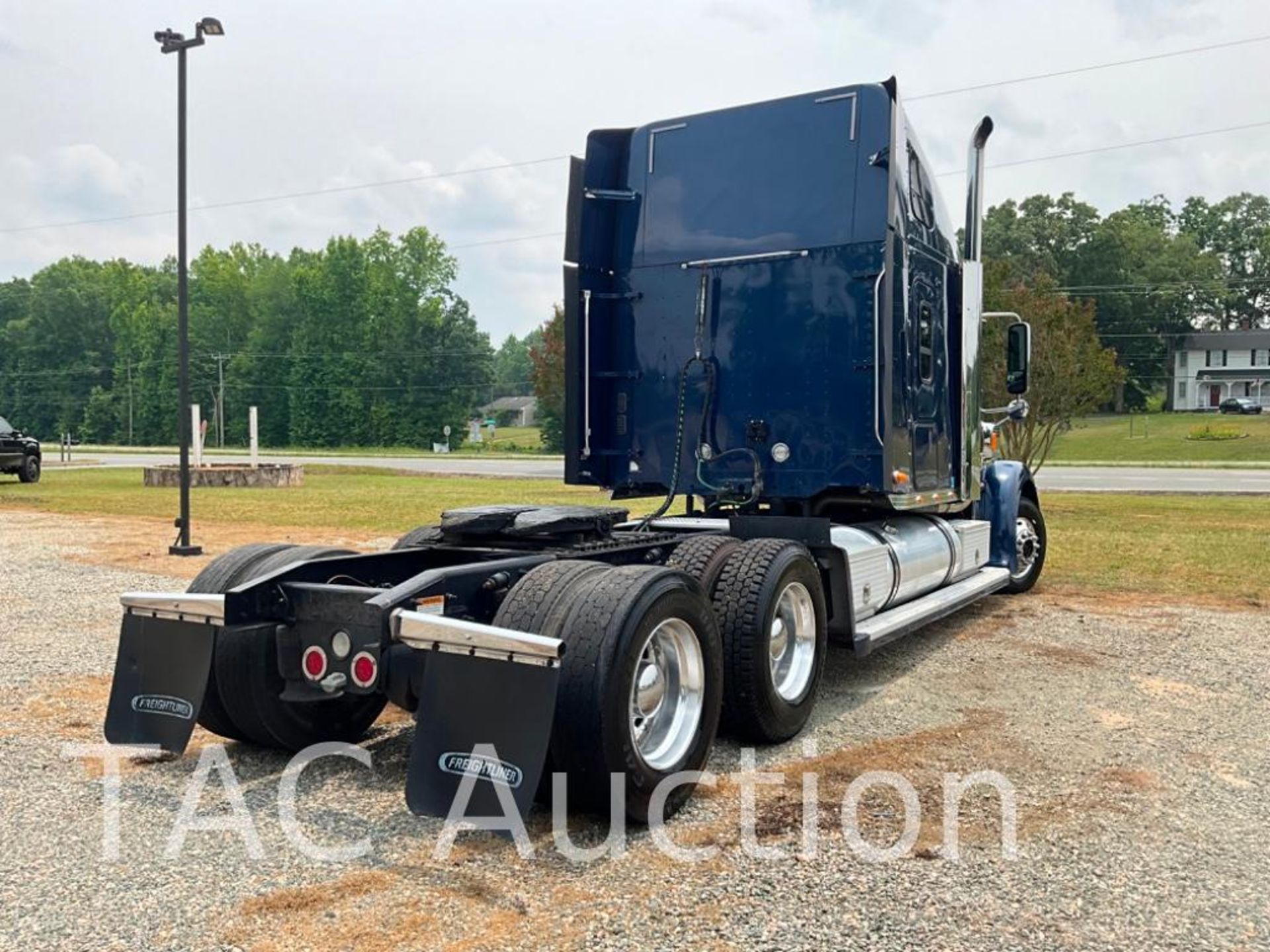 2016 Freightliner Coronado 132 Fitzgerald Glider Sleeper Truck - Image 5 of 72