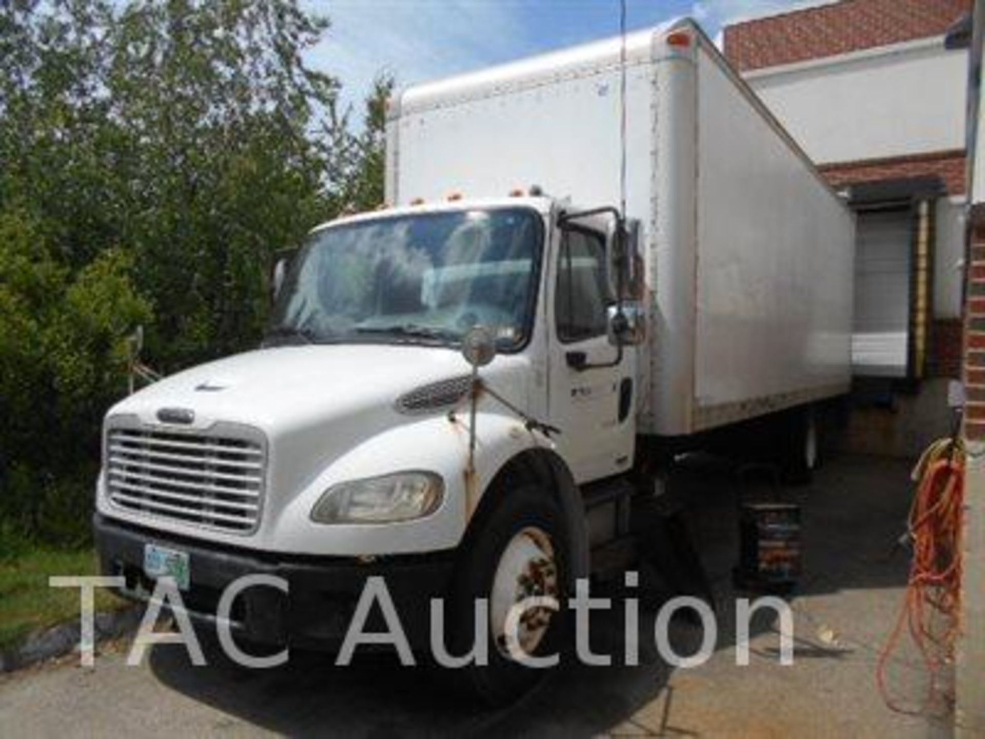 2007 Freightliner M2 26ft Box Truck