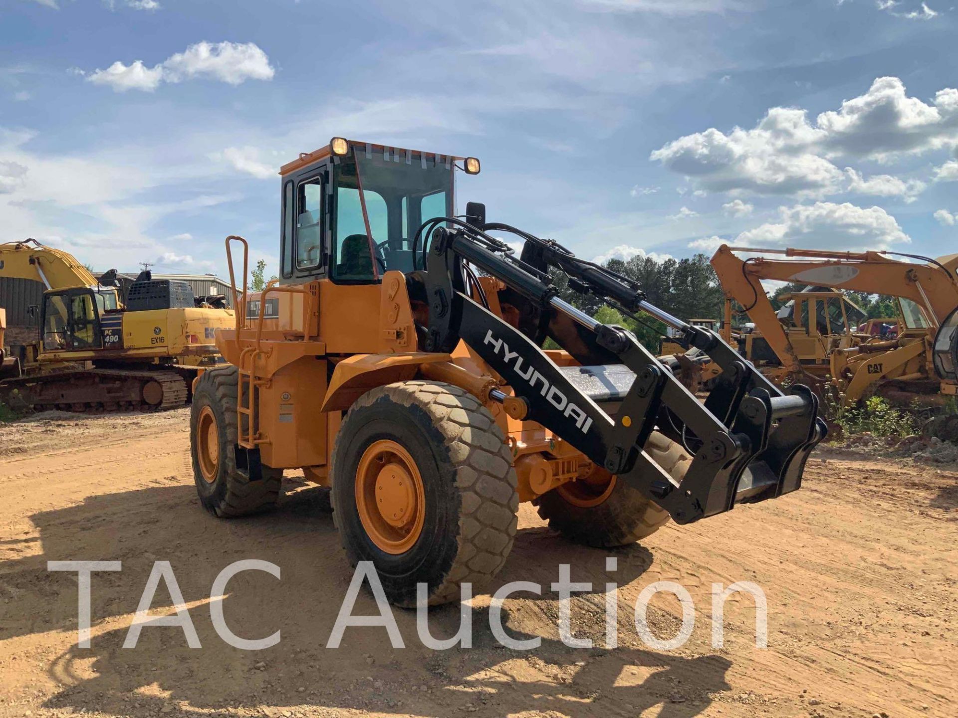 Hyundai HL750TM Wheel Loader - Image 7 of 63