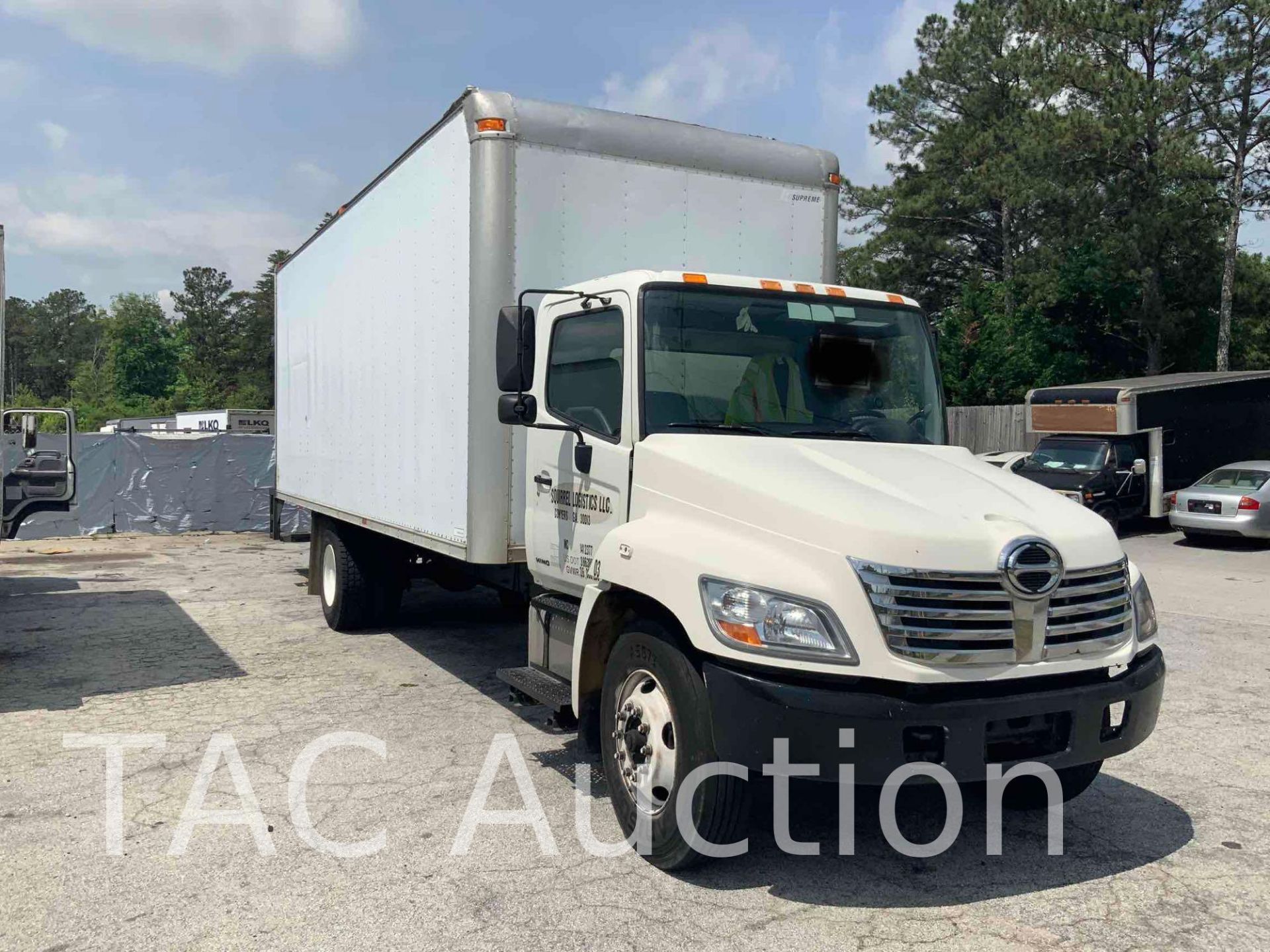 2007 Hino 268 26FT Box Truck With Lift Gate - Image 3 of 82