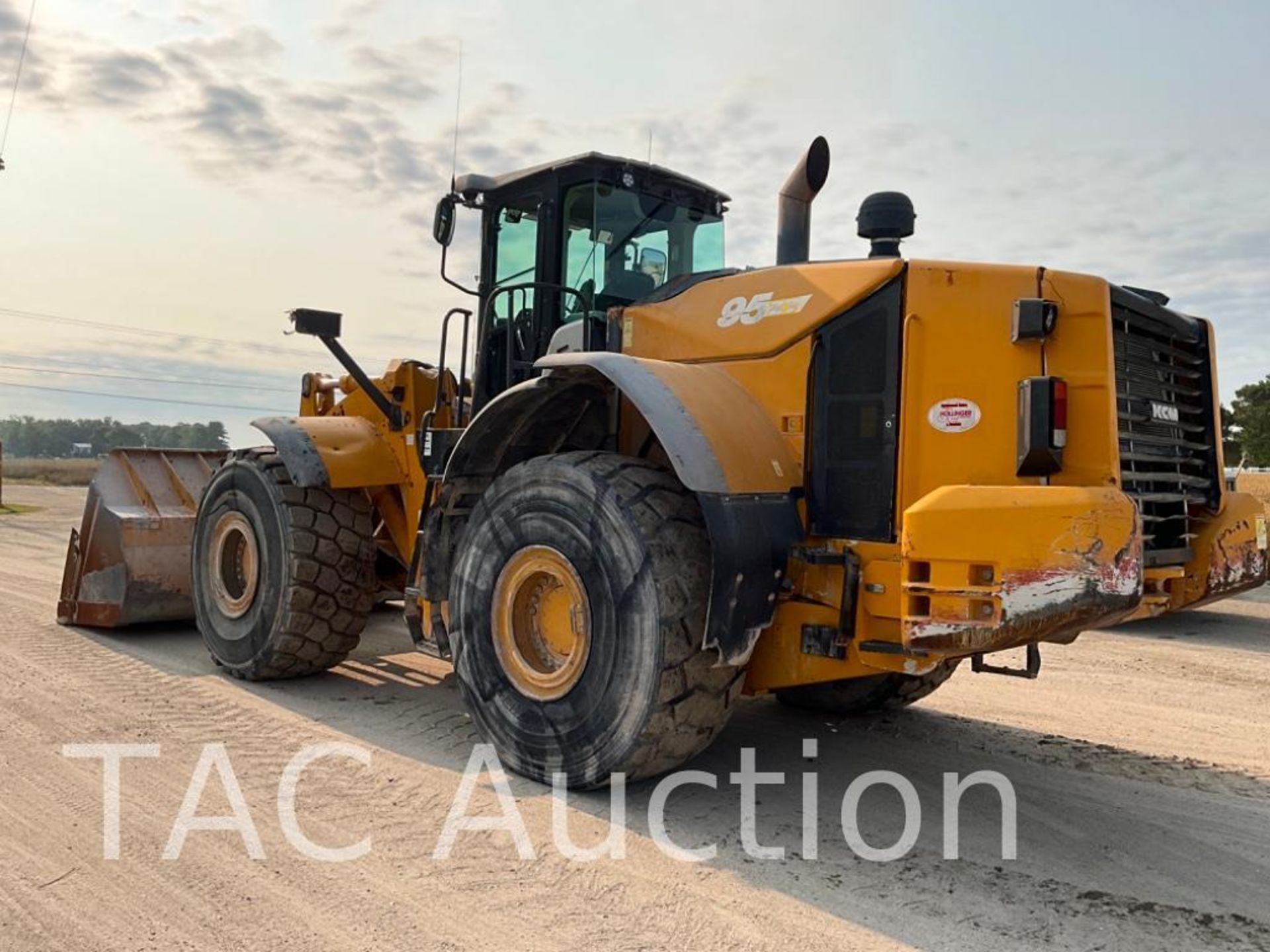 2016 Kawasaki 95Z7 Wheel Loader - Image 3 of 33