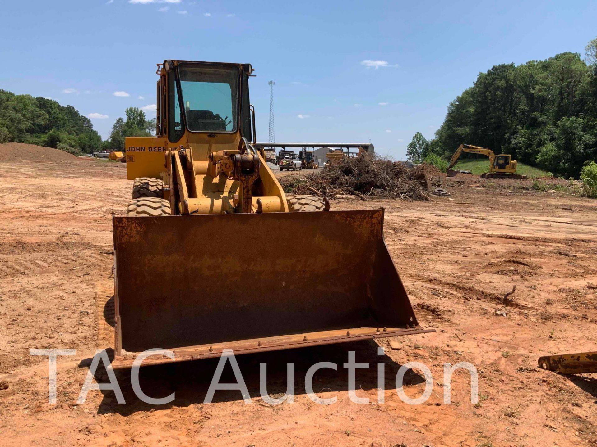 1992 John Deere 624E Wheel Loader - Image 2 of 45