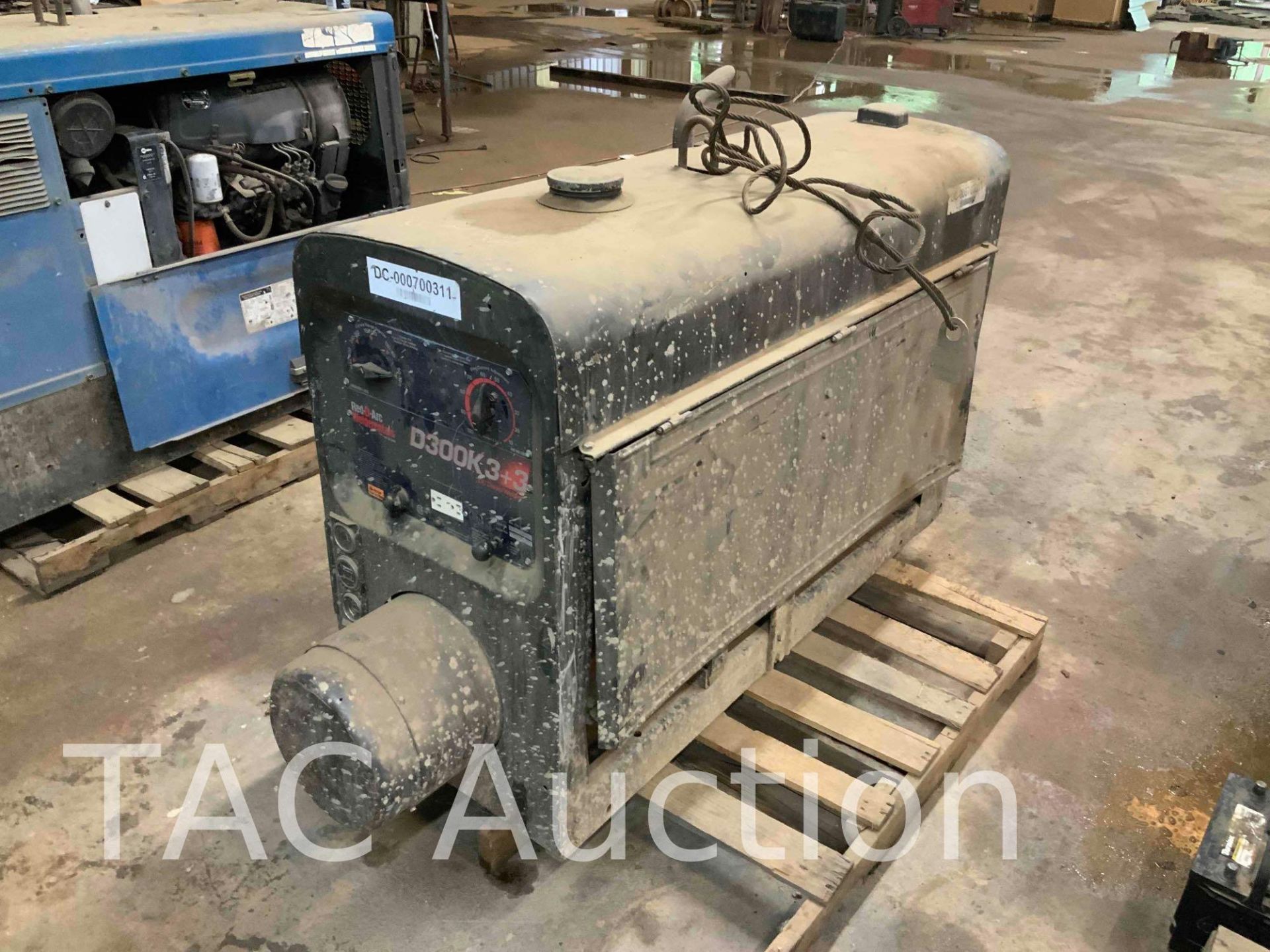 Lincoln D300K 3 + 3 Diesel Welder