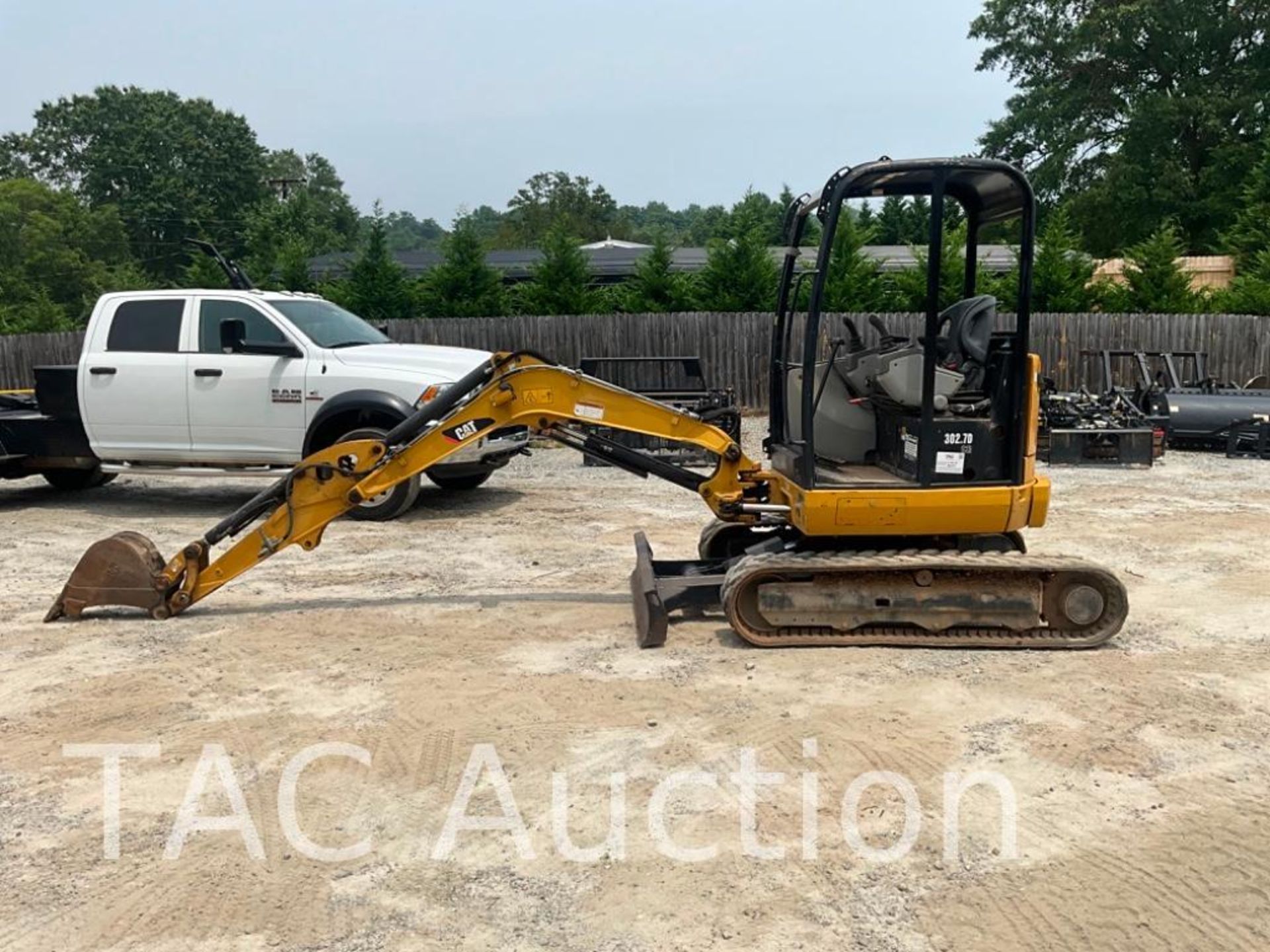 2012 Caterpillar 302.7DCR Mini Excavator - Image 2 of 26