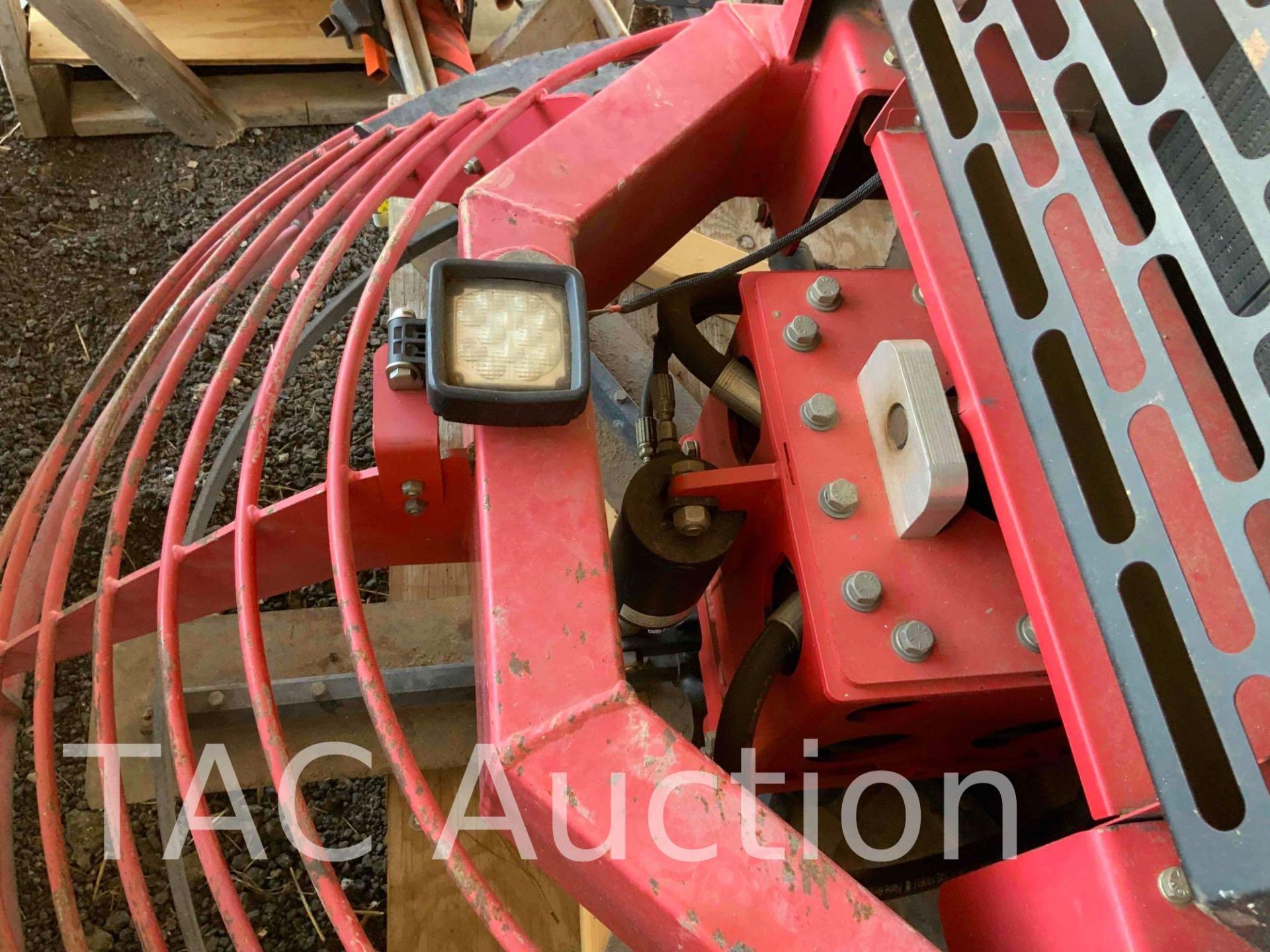 2017 Allen HDX760 Ride On Trowel Machine - Image 18 of 20