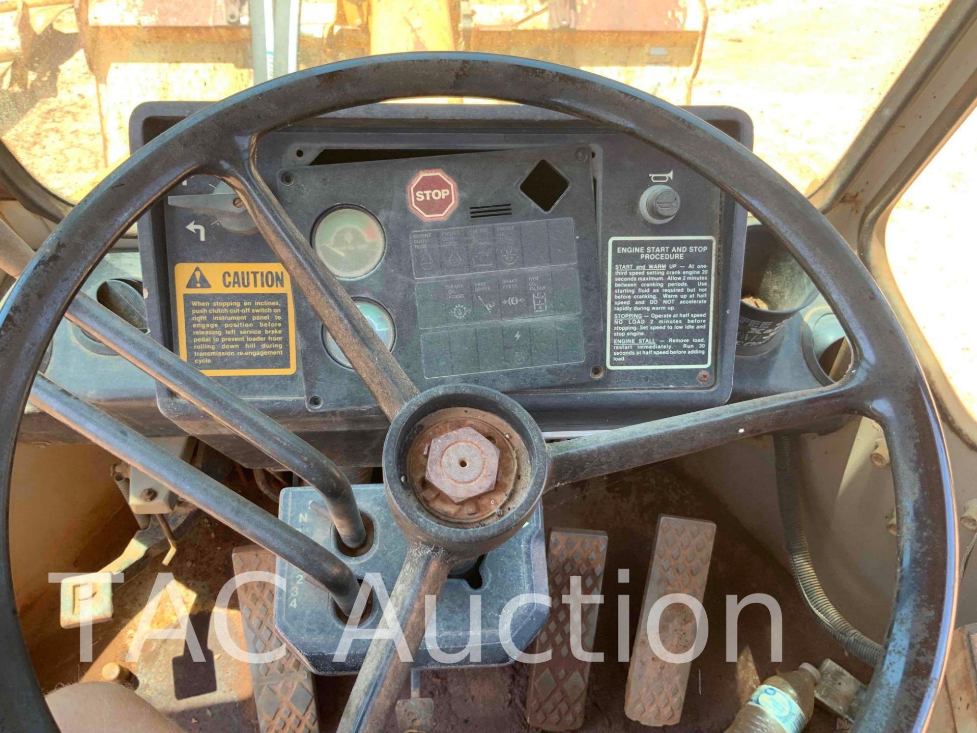 1992 John Deere 624E Wheel Loader - Image 25 of 45