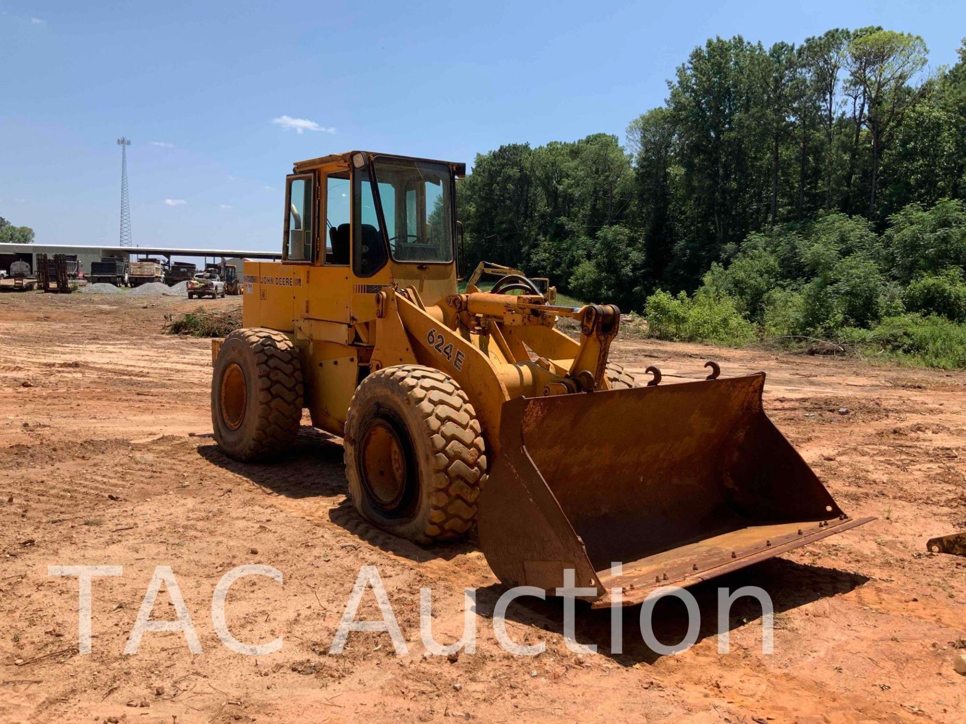 1992 John Deere 624E Wheel Loader - Image 3 of 45