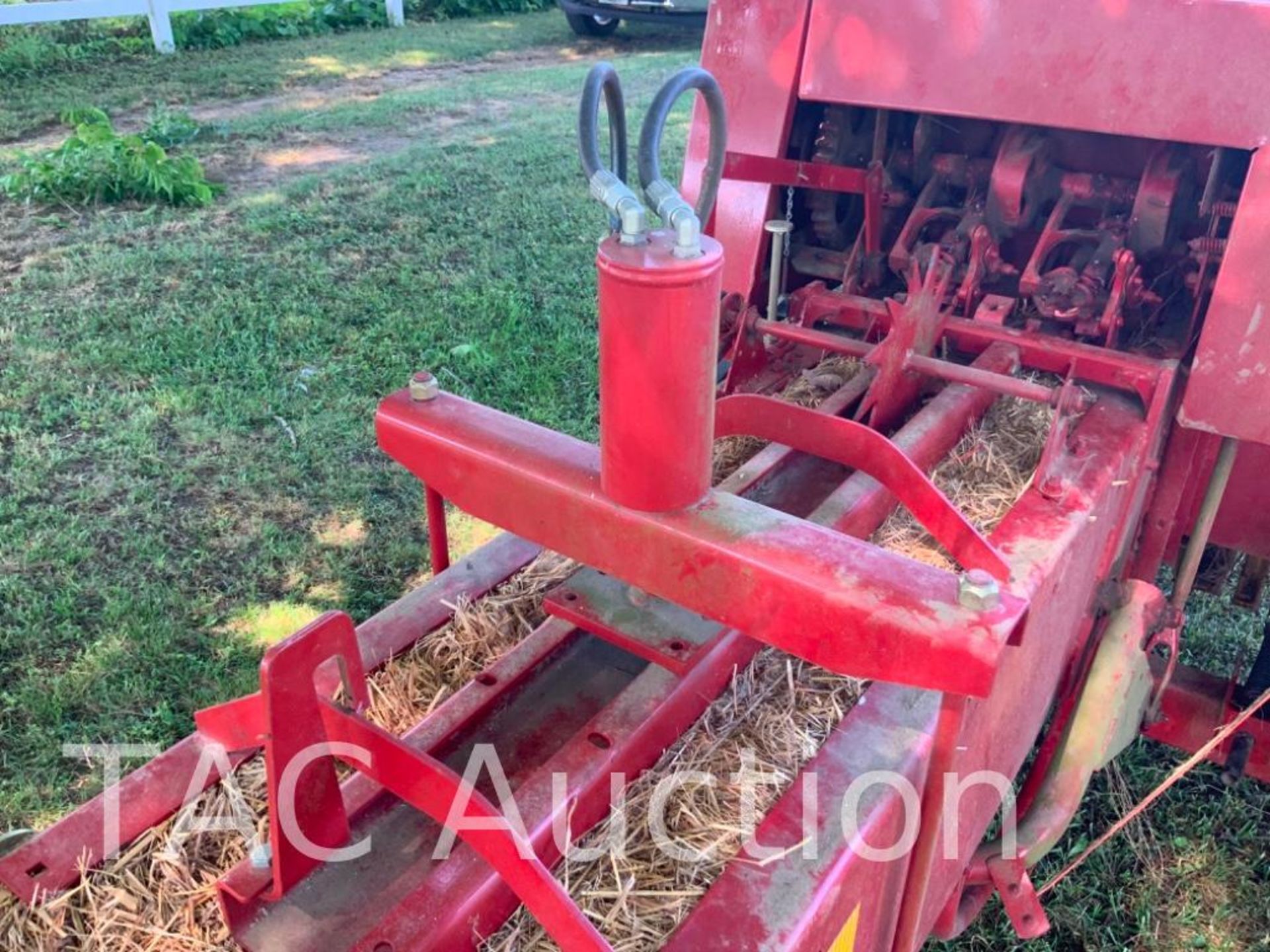 2017 New Holland BC5060 Square Baler - Image 14 of 27