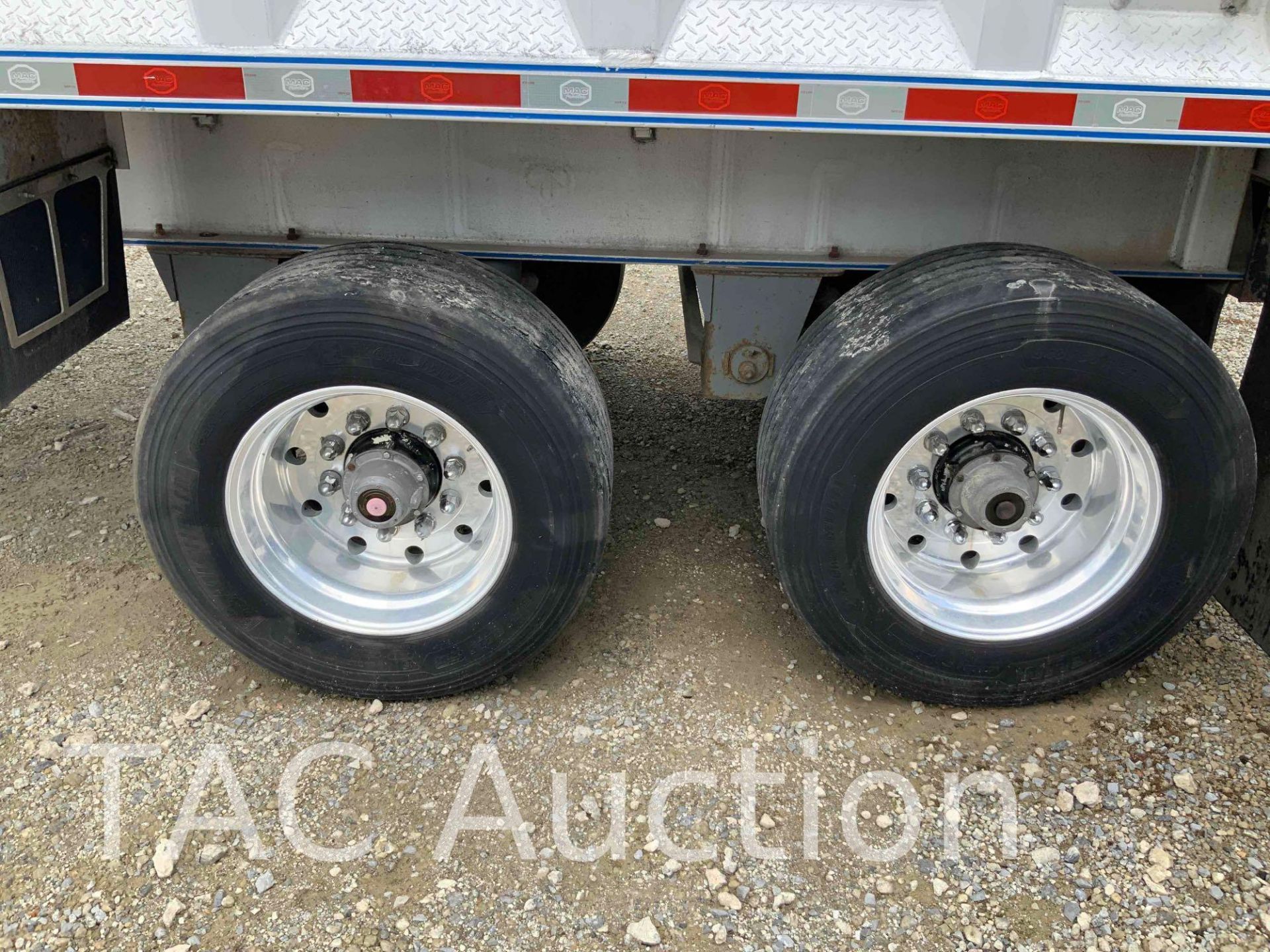 2004 MAC 40ft Aluminum Dump Trailer - Image 19 of 22