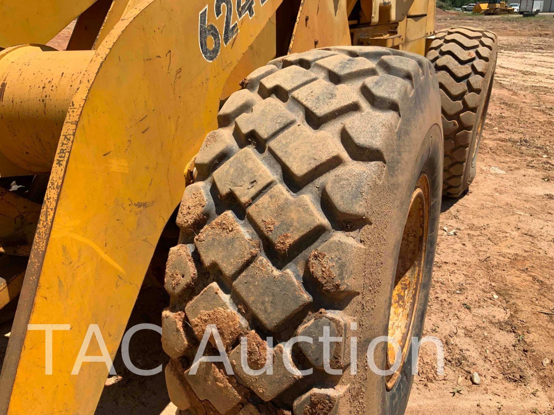 1992 John Deere 624E Wheel Loader - Image 36 of 45