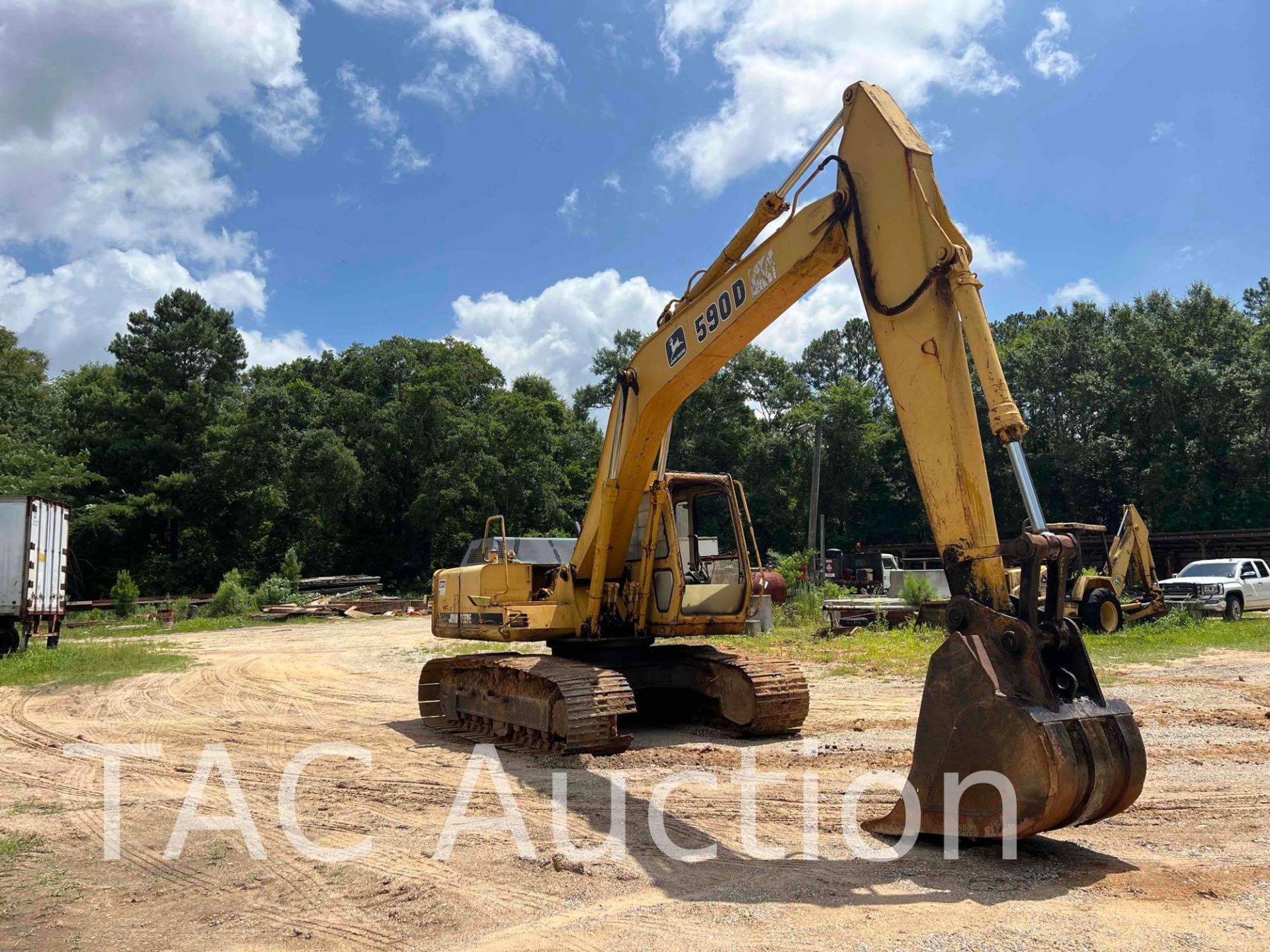 John Deere 590D Excavator - Image 11 of 59