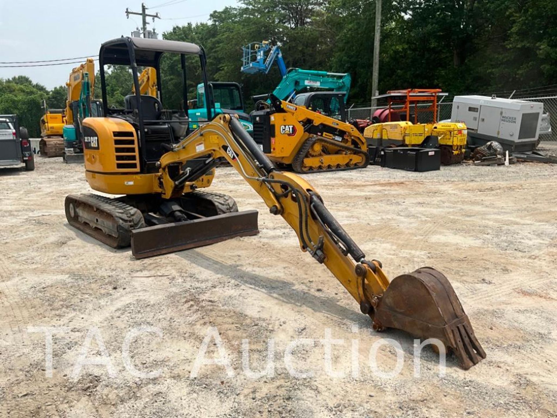 2012 Caterpillar 302.7DCR Mini Excavator - Image 7 of 26