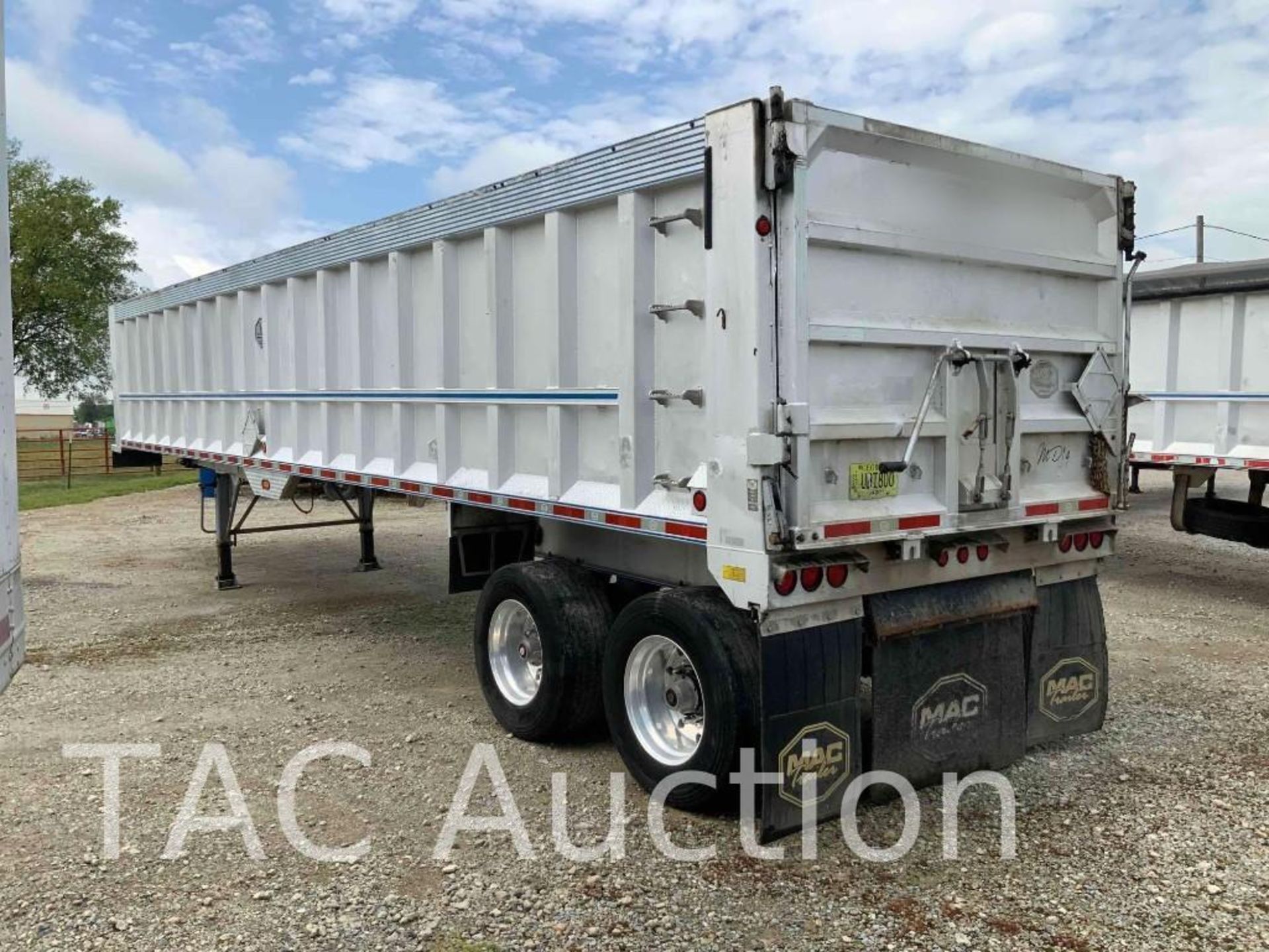 2004 MAC 40ft Aluminum Dump Trailer - Image 6 of 22