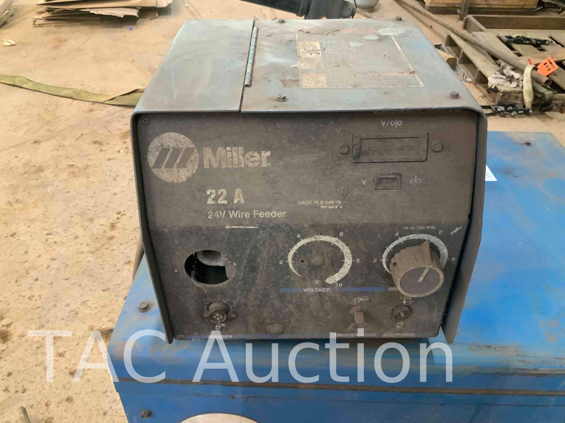 Miller CP302 MIG Welder - Image 4 of 9