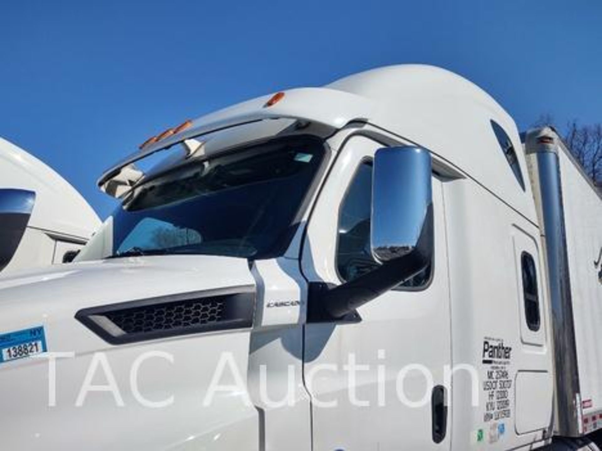 2020 Freightliner Cascadia 126 Expediter Truck - Image 13 of 98