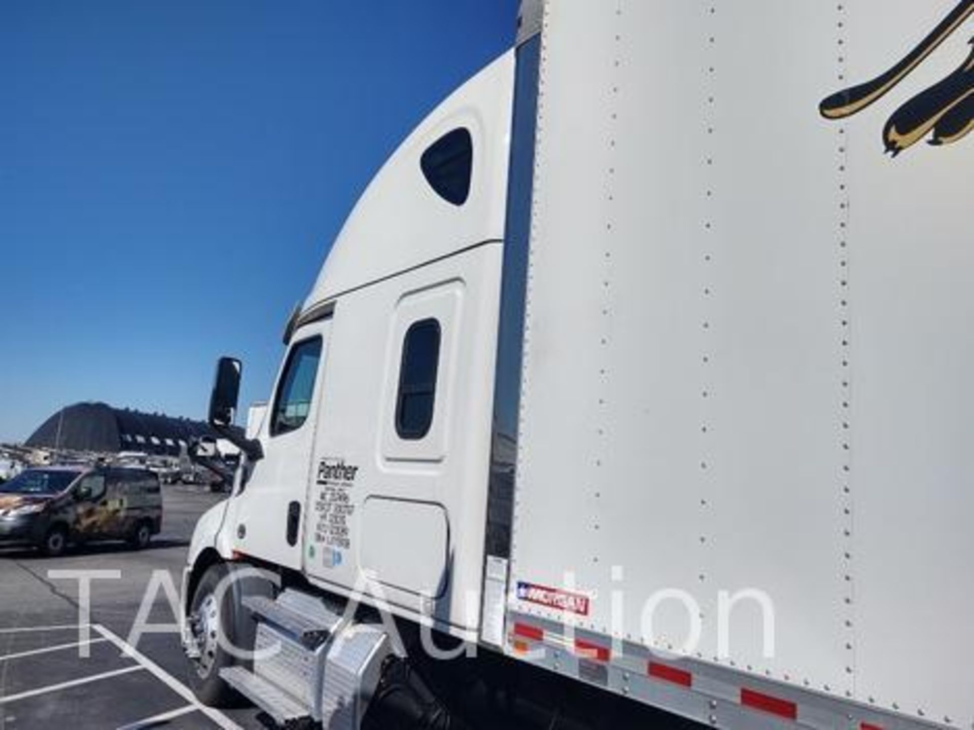 2020 Freightliner Cascadia 126 Expediter Truck - Image 7 of 98