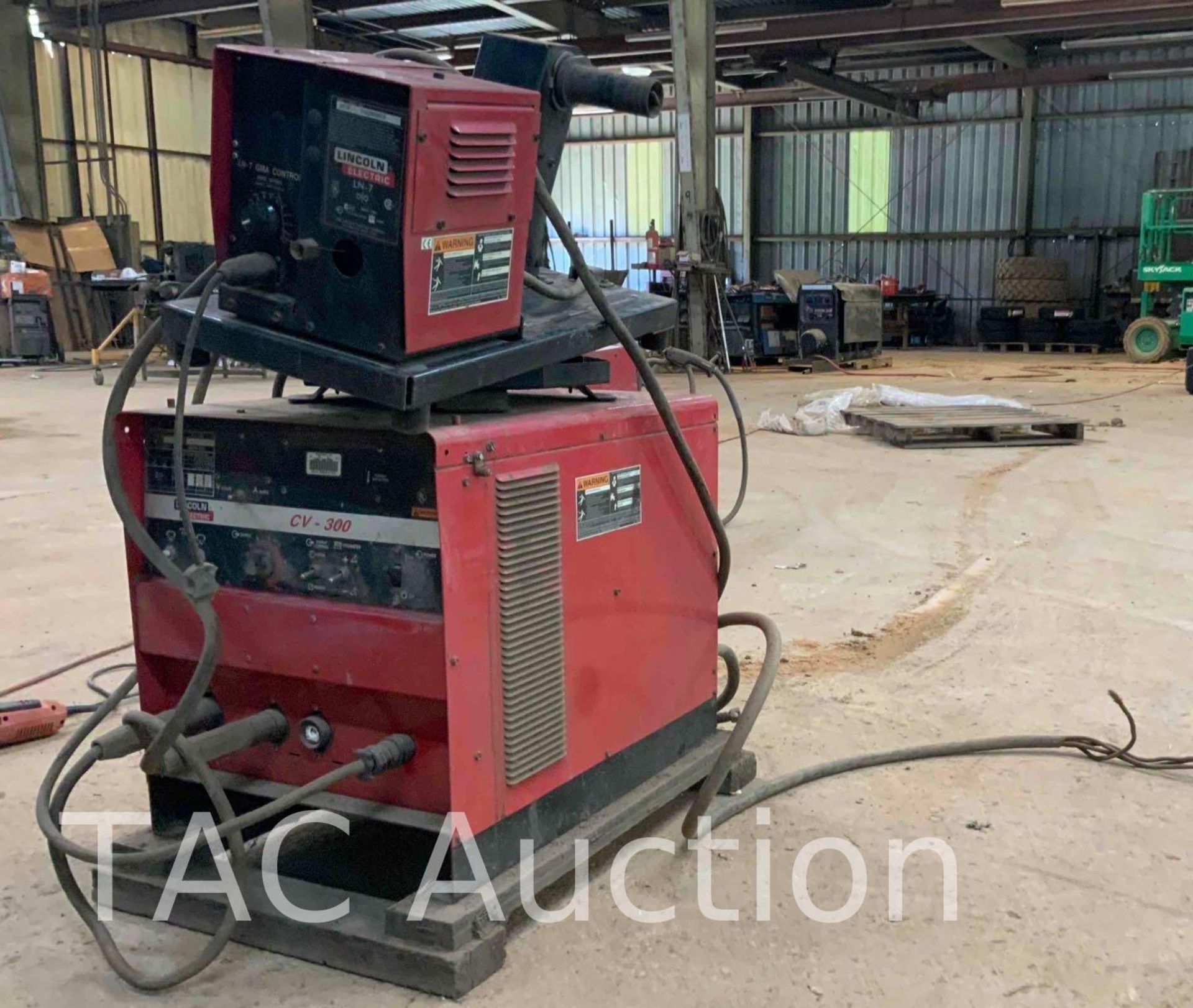 Lincoln Electric Idealarc CV-300 Welding Power Source