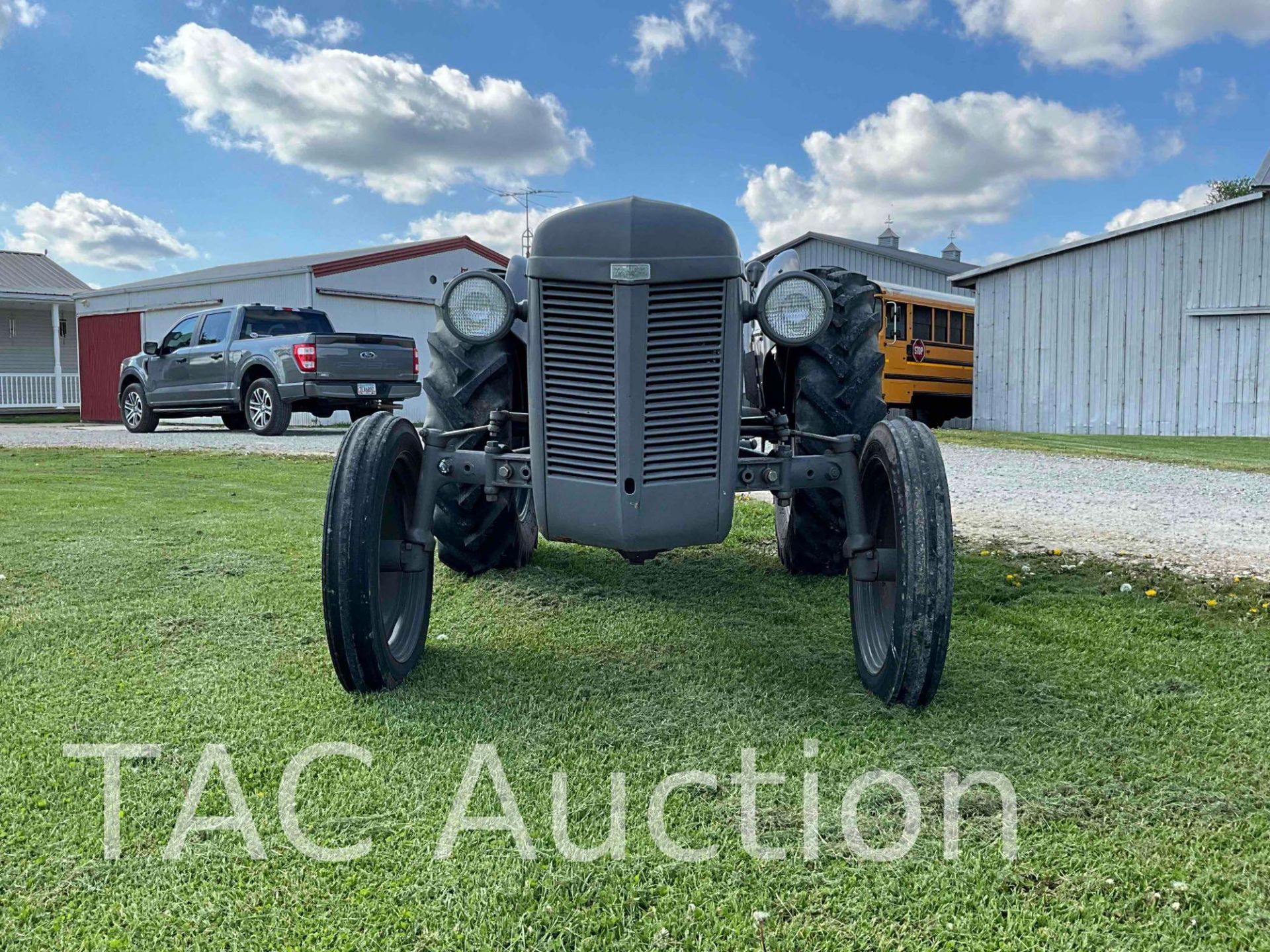 1949 Massey Ferguson TO-20 Utility Tractor - Image 2 of 40