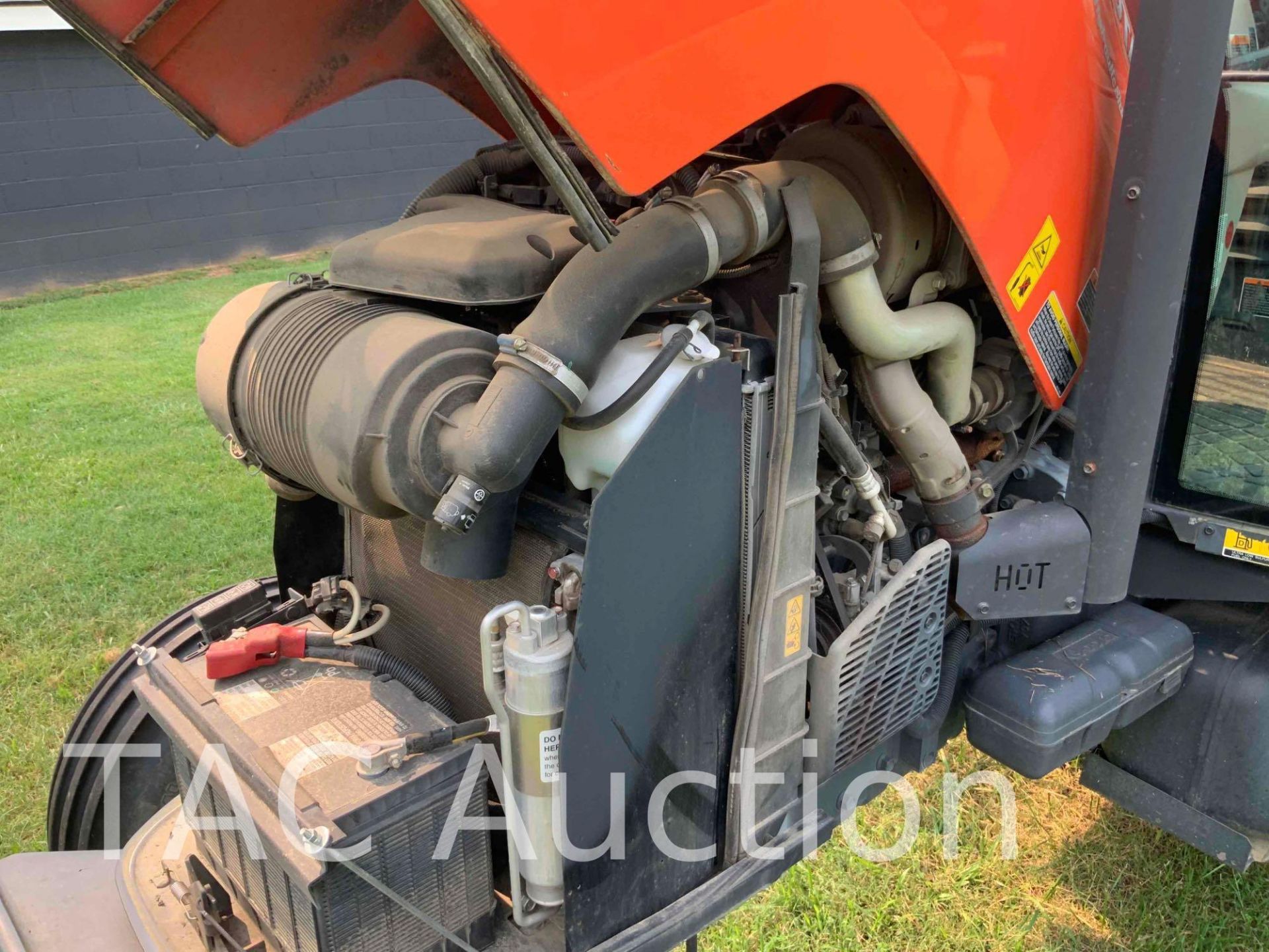 2020 Kubota M7060 Tractor - Image 30 of 43