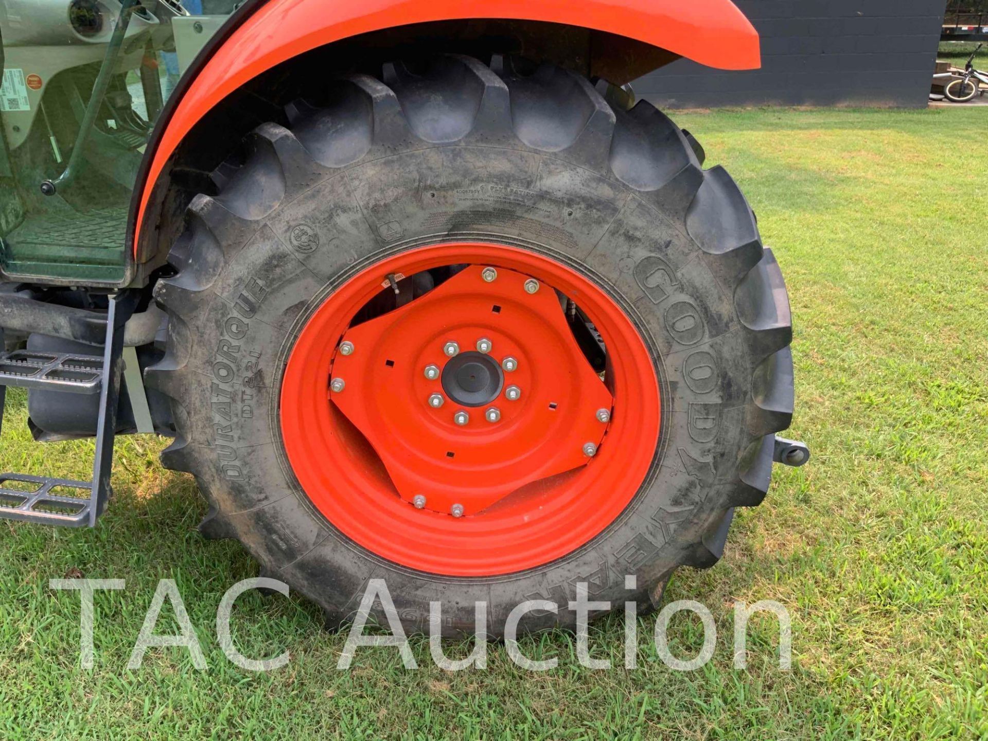 2020 Kubota M7060 Tractor - Image 40 of 43