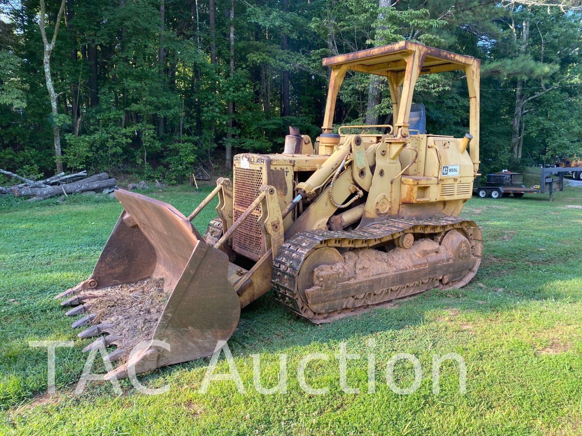 Caterpillar 955L Crawler Loader