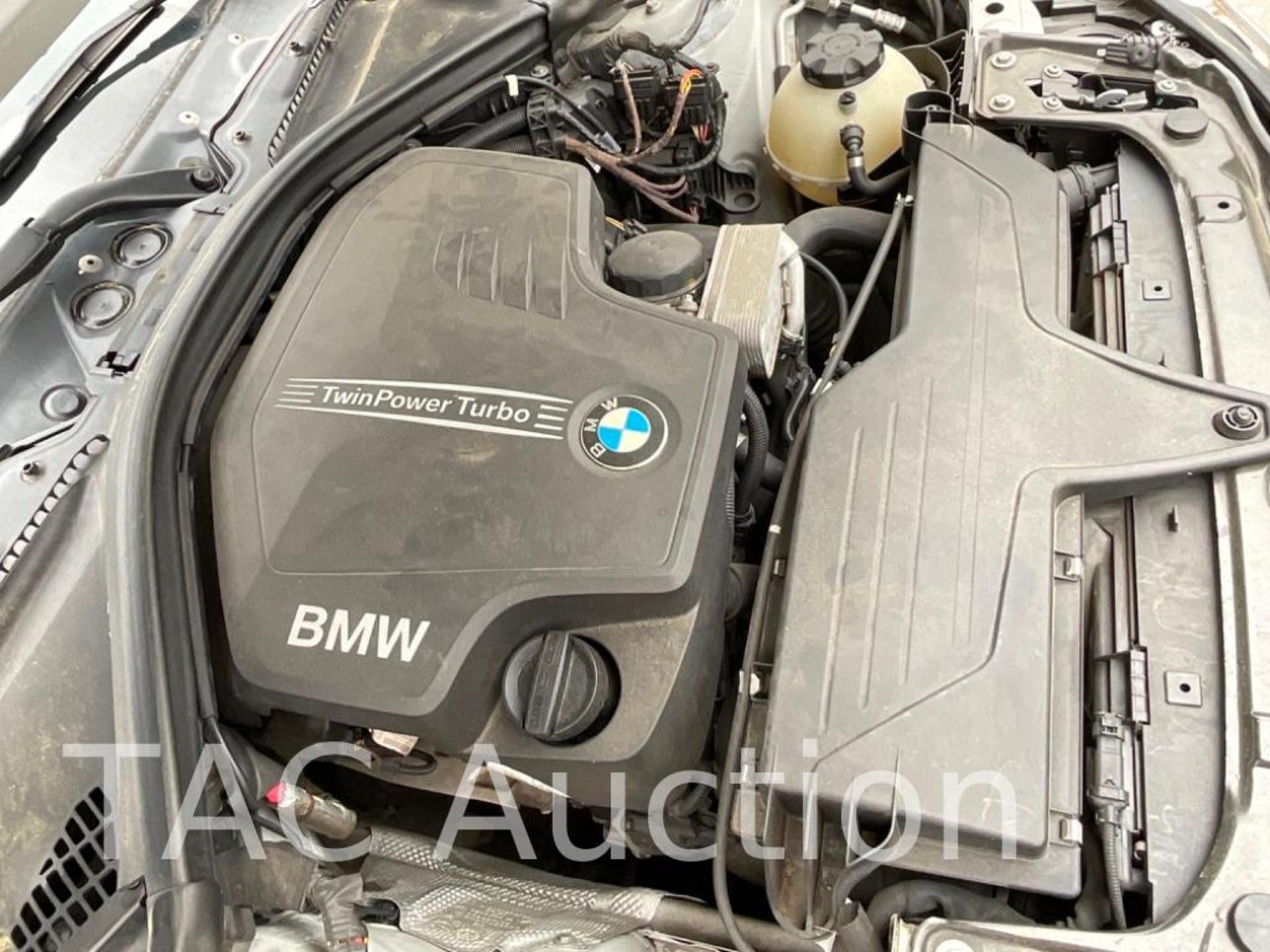 2013 BMW 3 Series 328i Car - Image 28 of 35