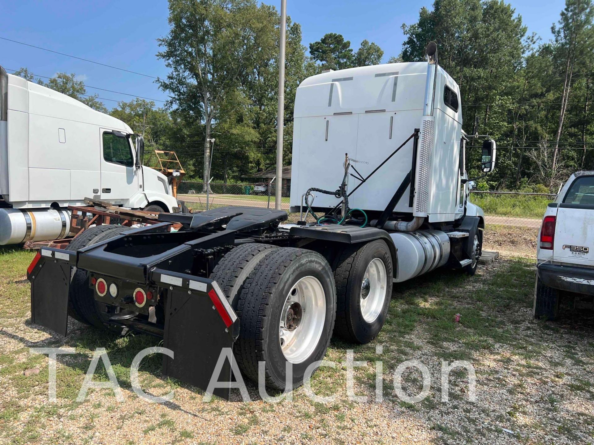 2015 Mack CXU16 Sleeper Truck - Image 5 of 47