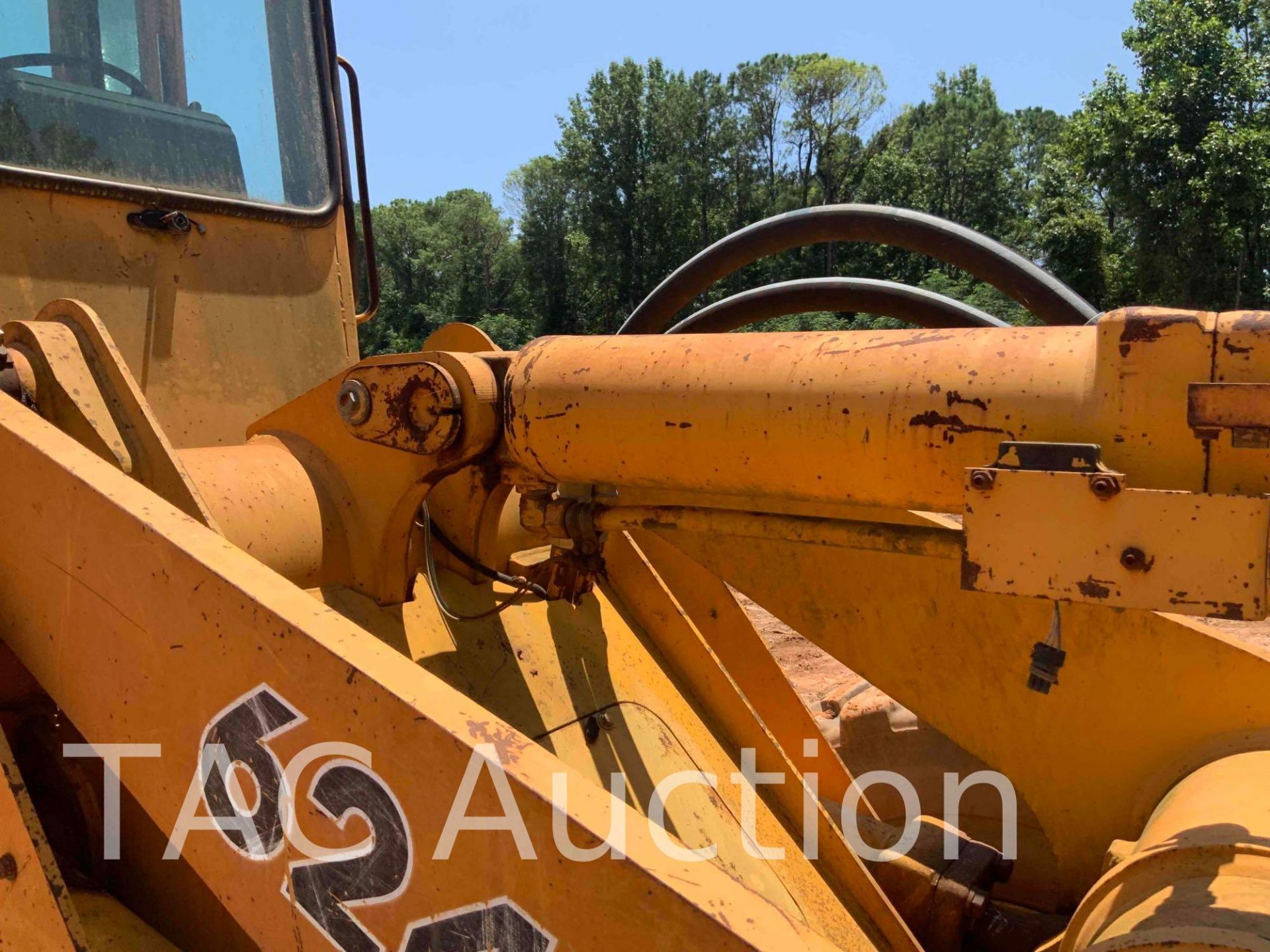 1992 John Deere 624E Wheel Loader - Image 15 of 45