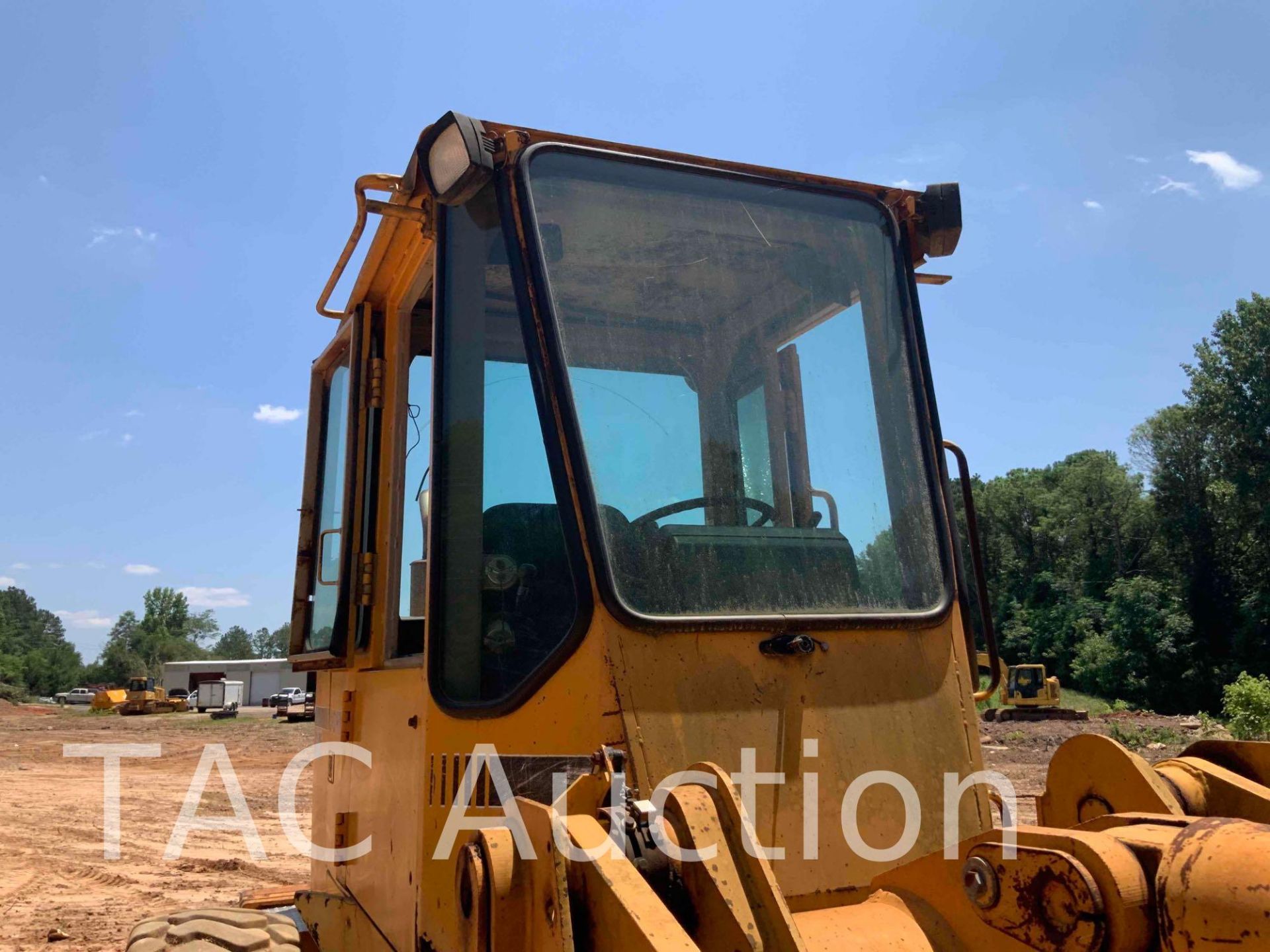 1992 John Deere 624E Wheel Loader - Image 19 of 45