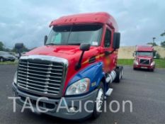 2017 Freightliner Cascadia Sleeper Truck