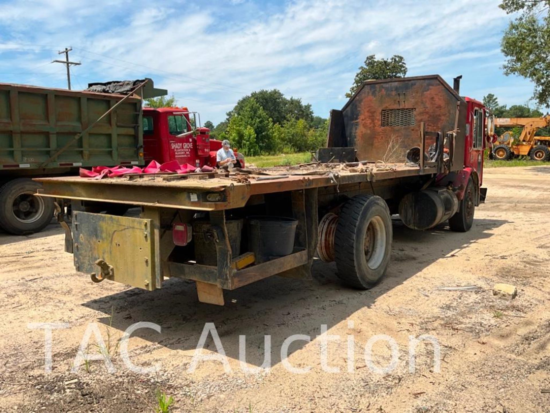 1985 Mack MC686P Flatbed Truck - Image 5 of 36