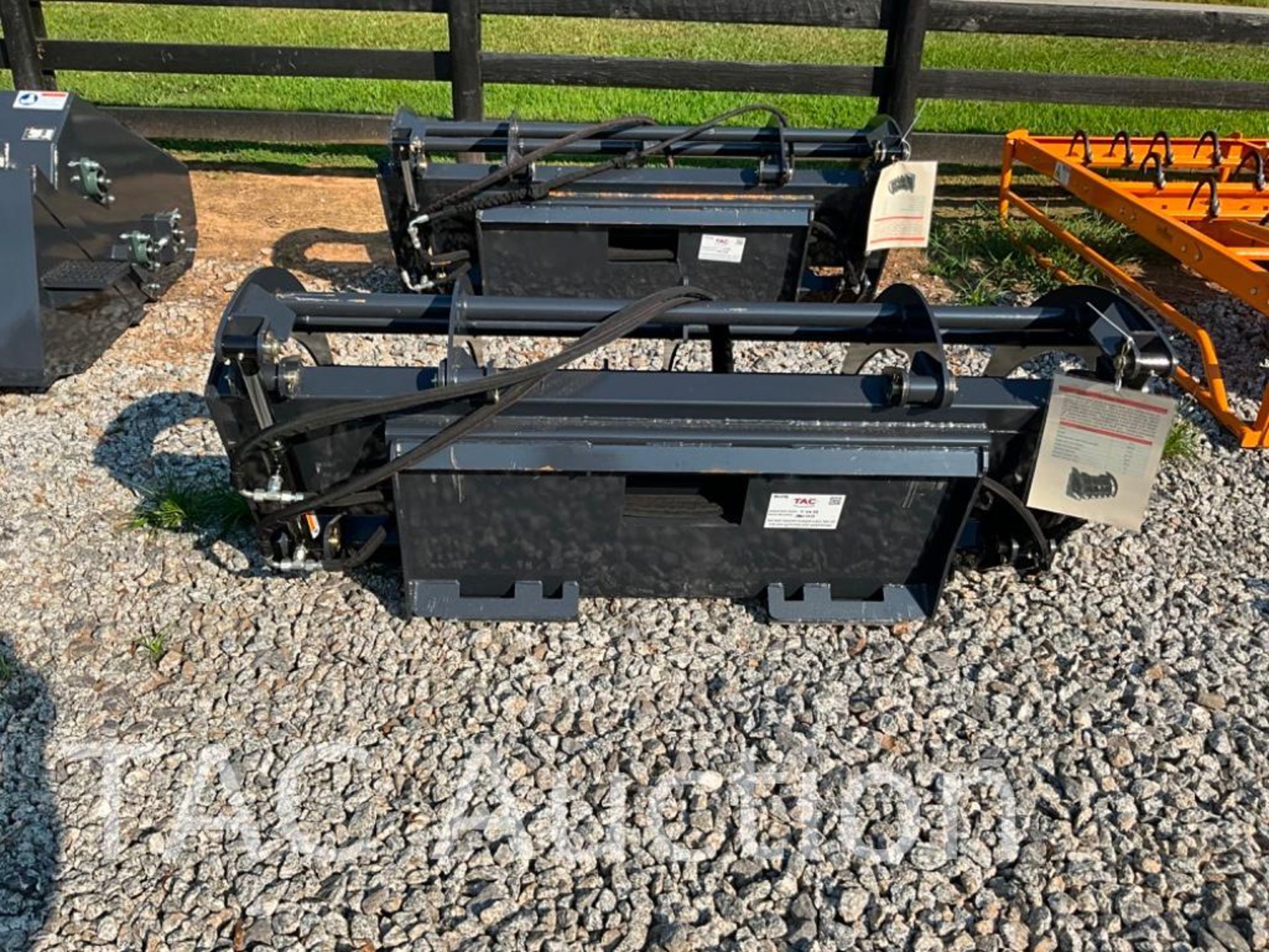 New 2023 LANDHONOR 72in Grapple Rake Skid Steer Attachment - Image 3 of 6