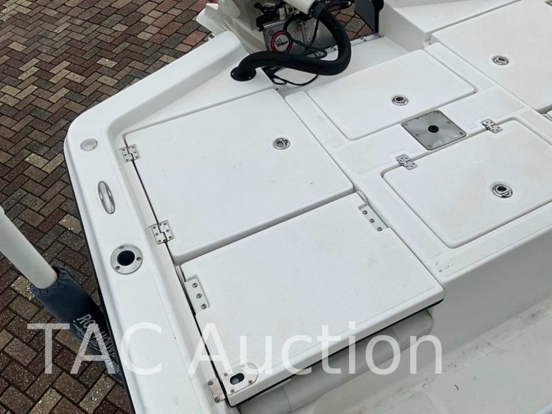 2019 Epic 24ft Bay Center Console - Image 17 of 48