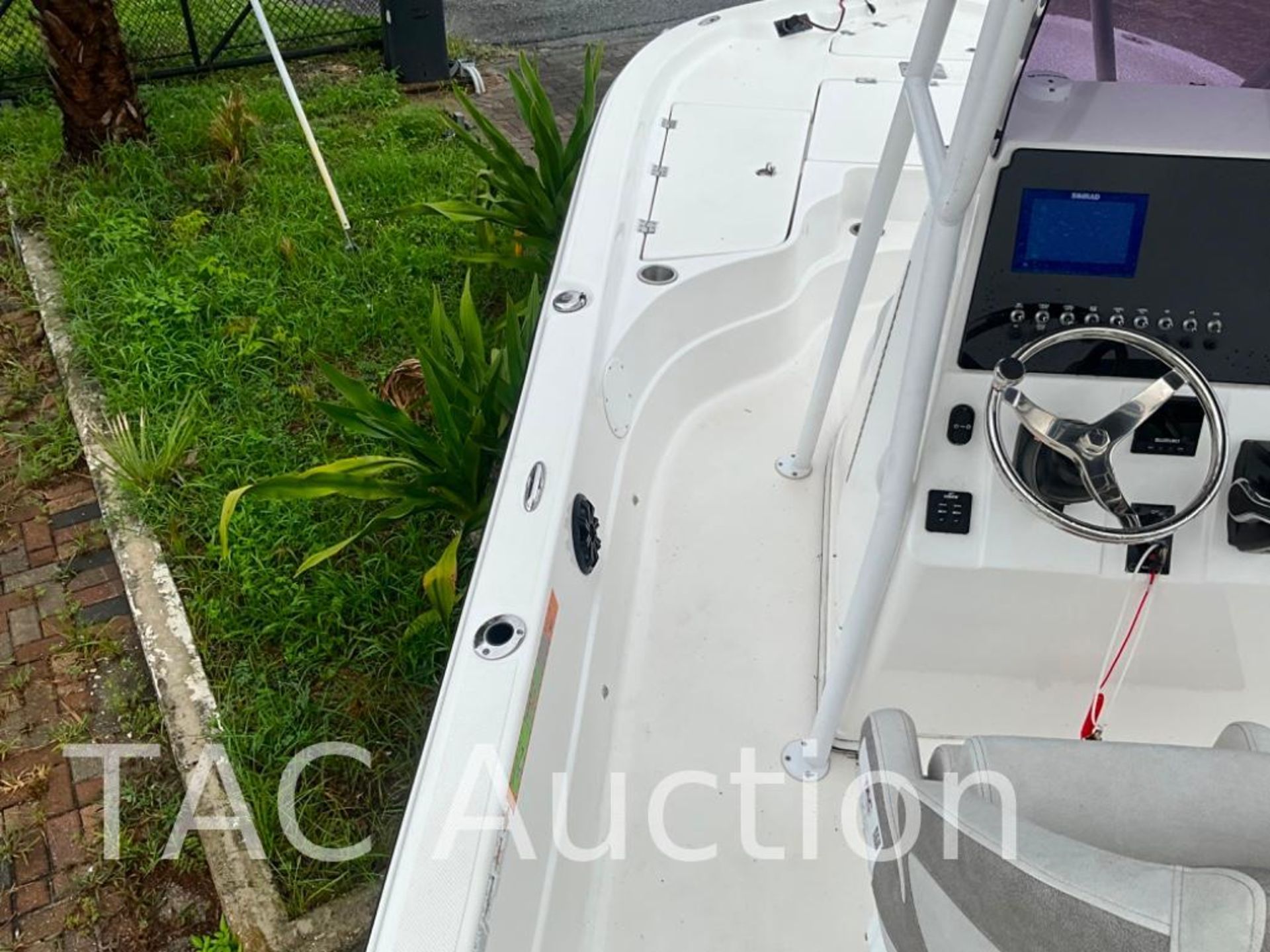 2019 Epic 24ft Bay Center Console - Image 13 of 48