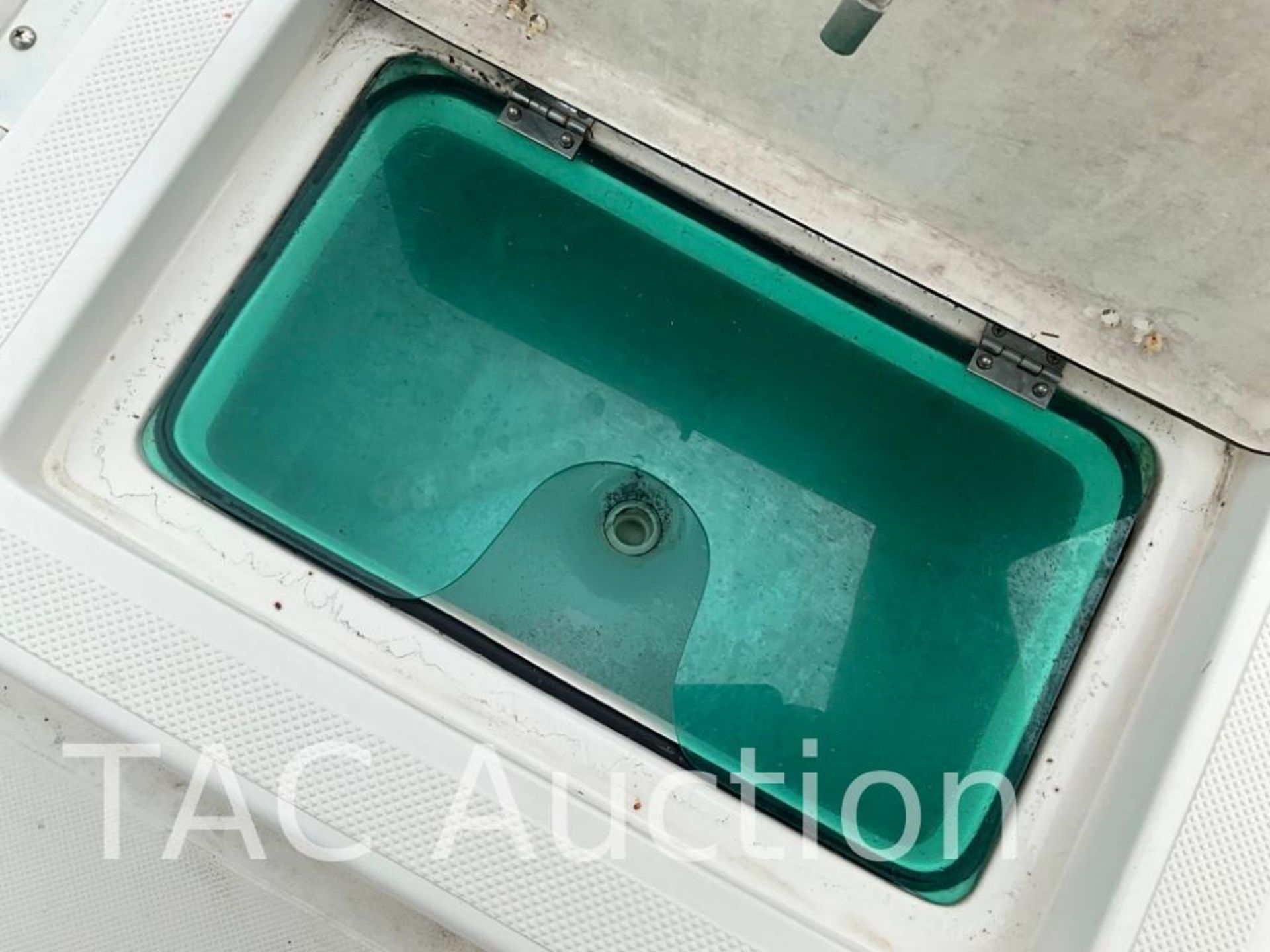2019 Epic 24ft Bay Center Console - Image 36 of 48