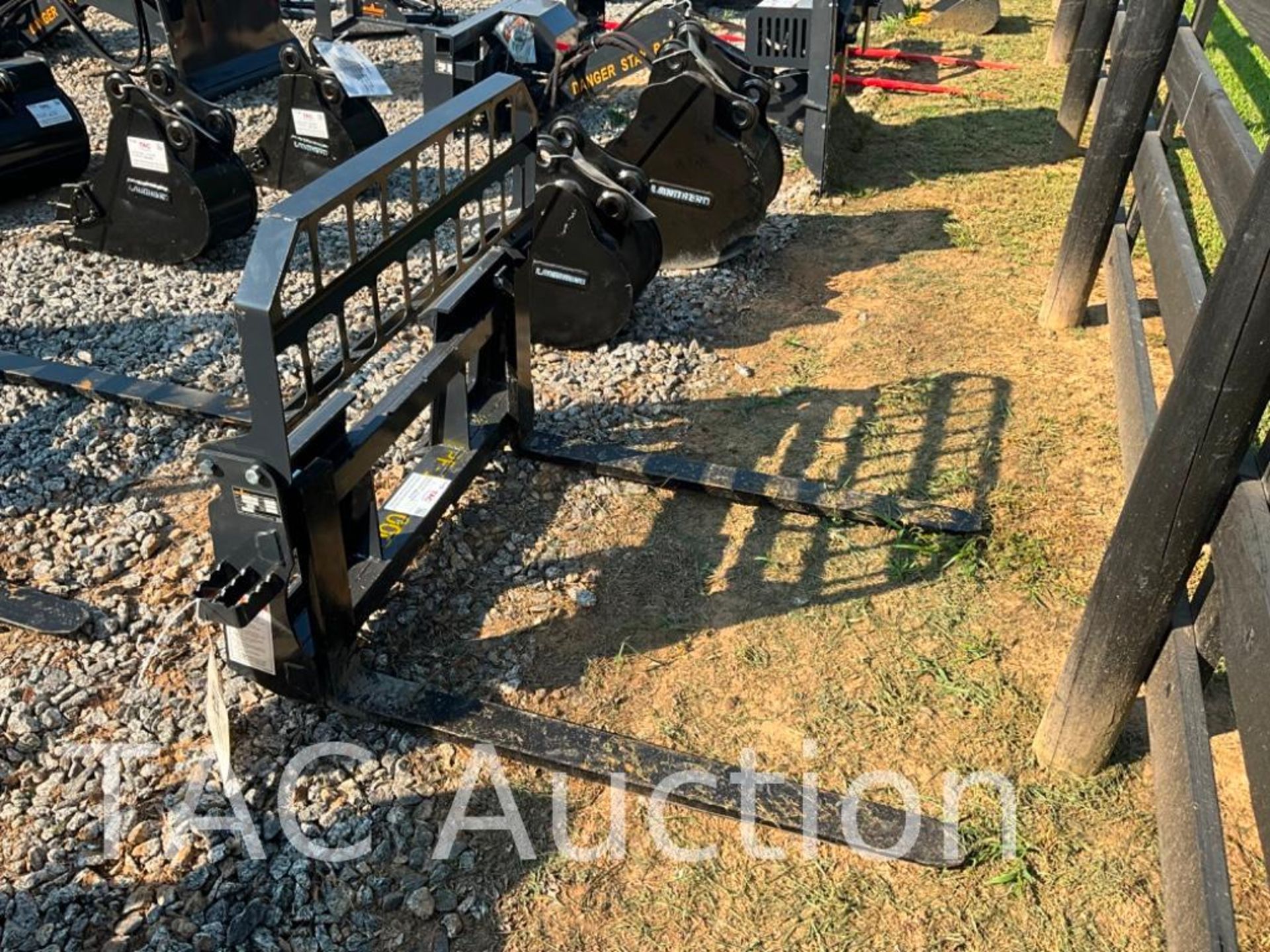 New 2023 LANDHONOR 48in Pallet Fork Skid Steer Attachment