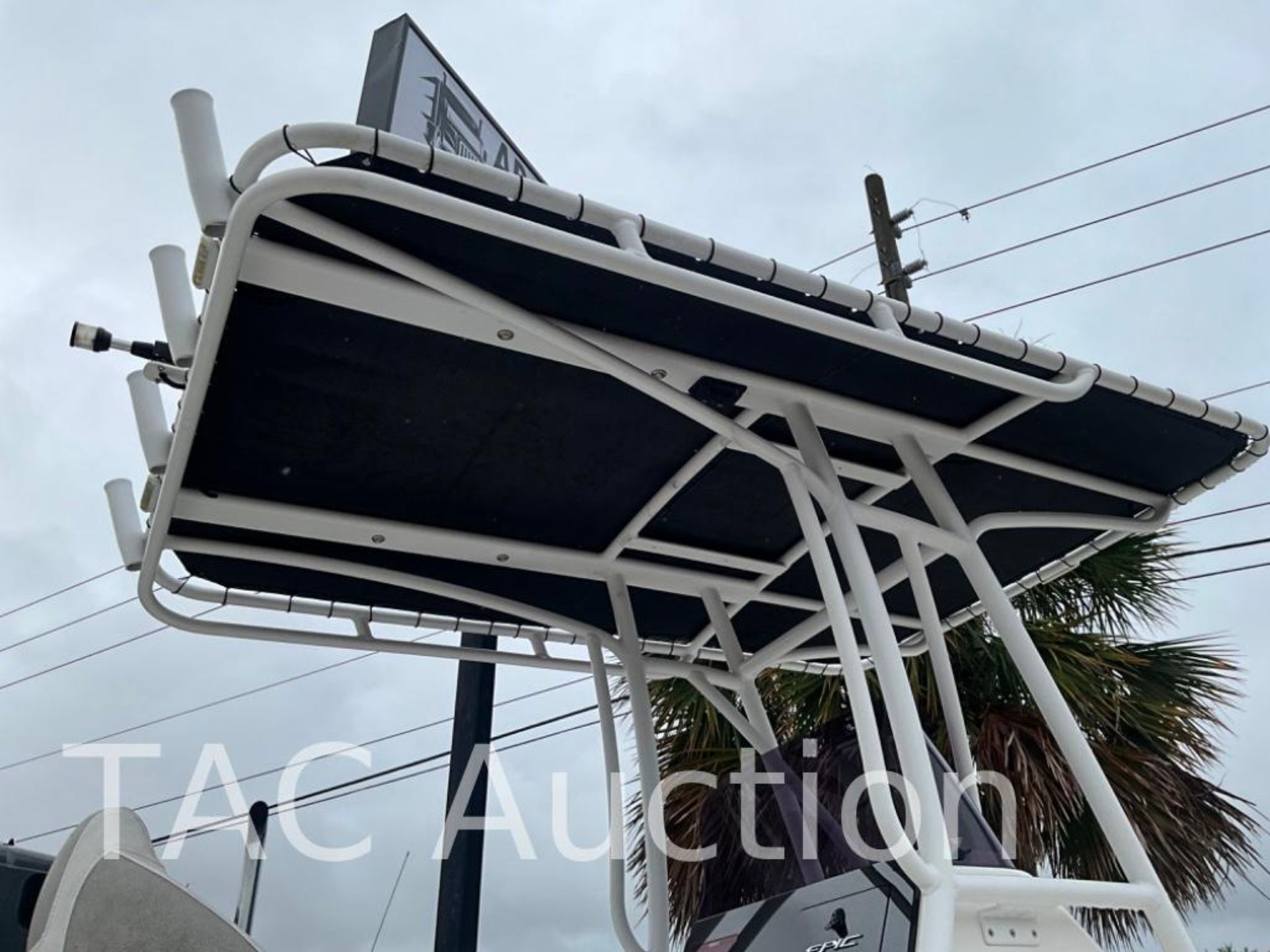2019 Epic 24ft Bay Center Console - Image 9 of 48