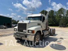 2016 Mack Pinnacle CHU613 Day Cab