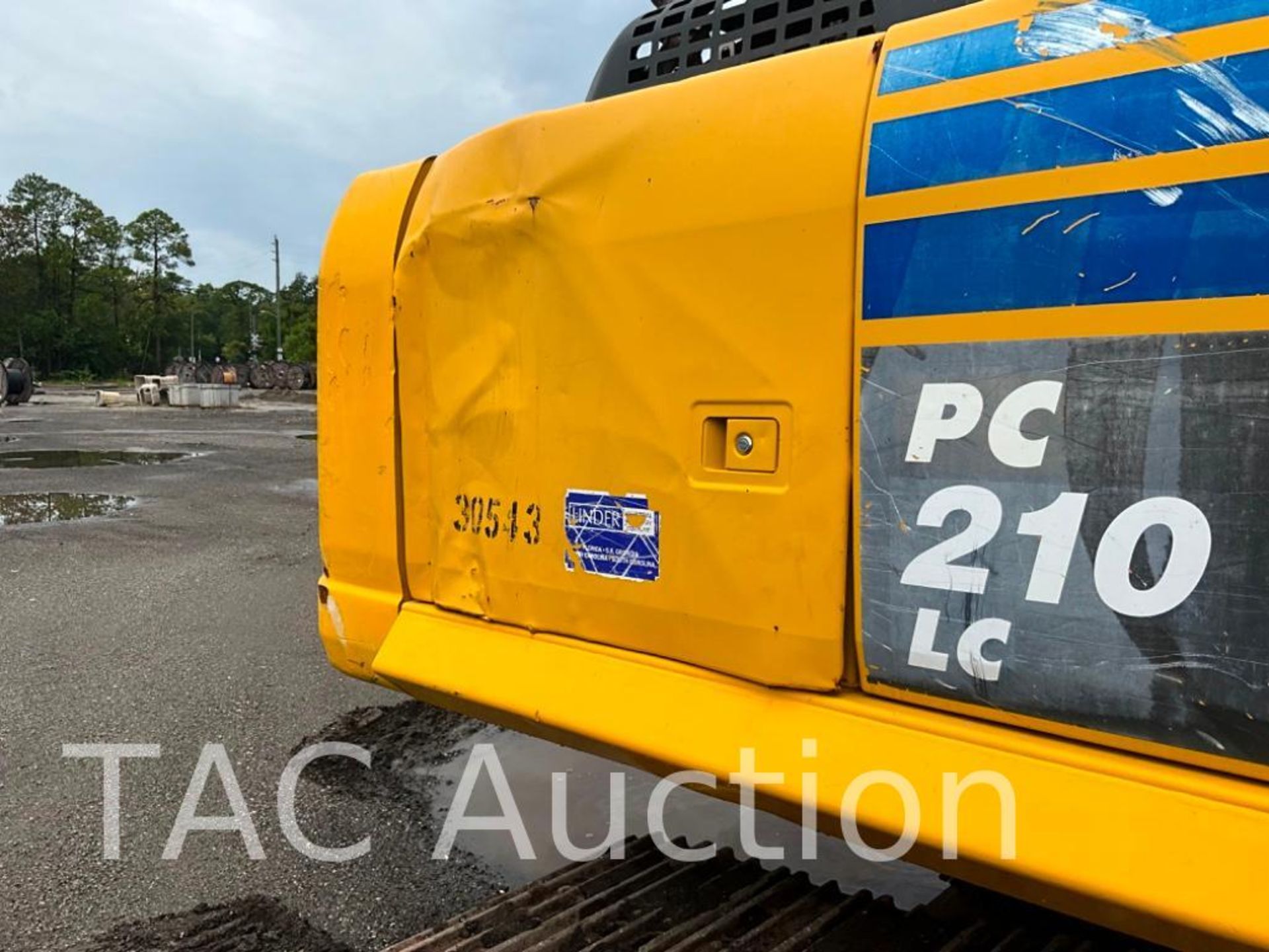 2013 Komatsu PC210LC-10 Crawler Excavator - Image 27 of 53