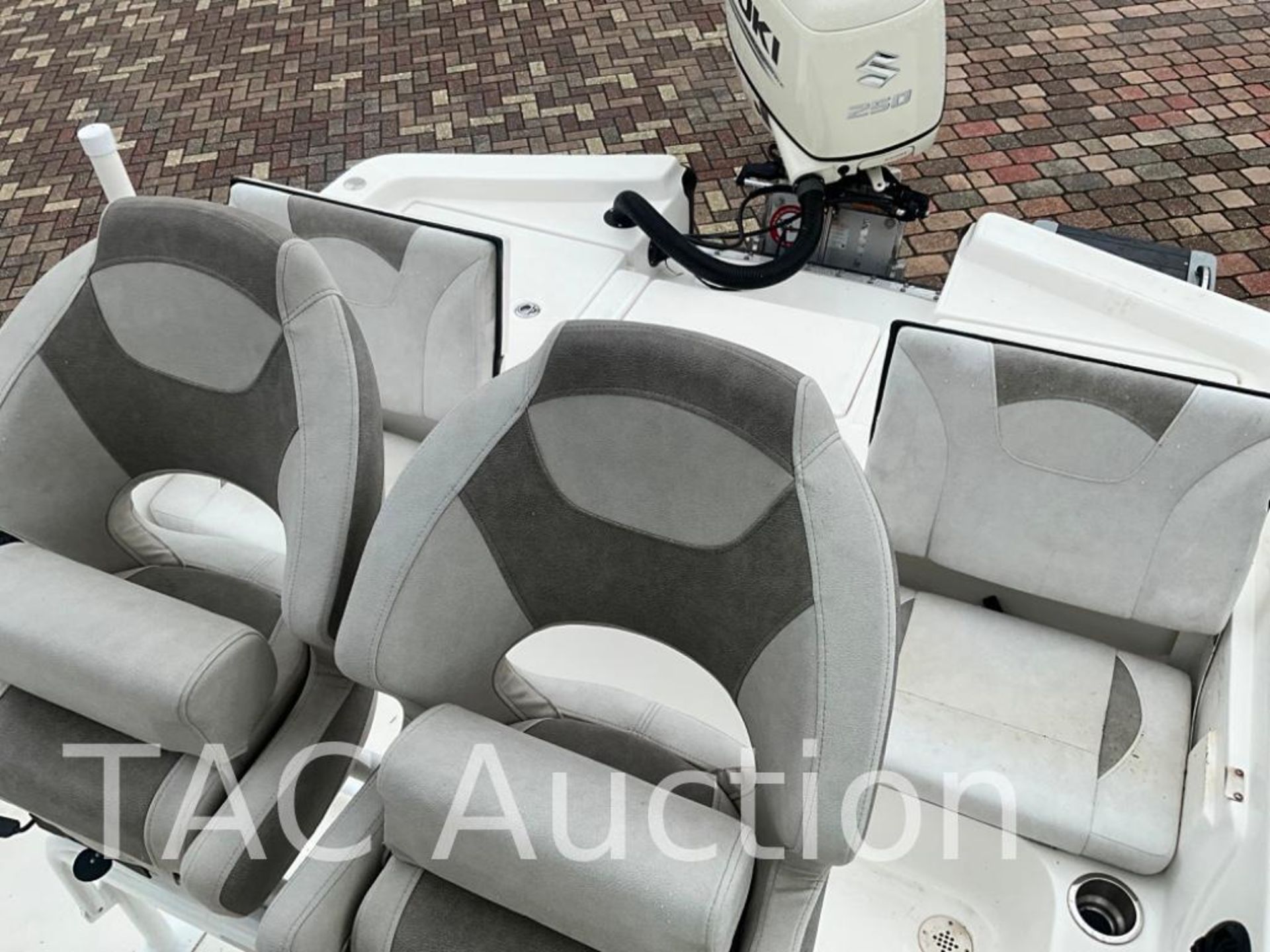 2019 Epic 24ft Bay Center Console - Image 19 of 48