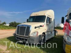 2014 Freightliner Cascadia 125 Sleeper Truck