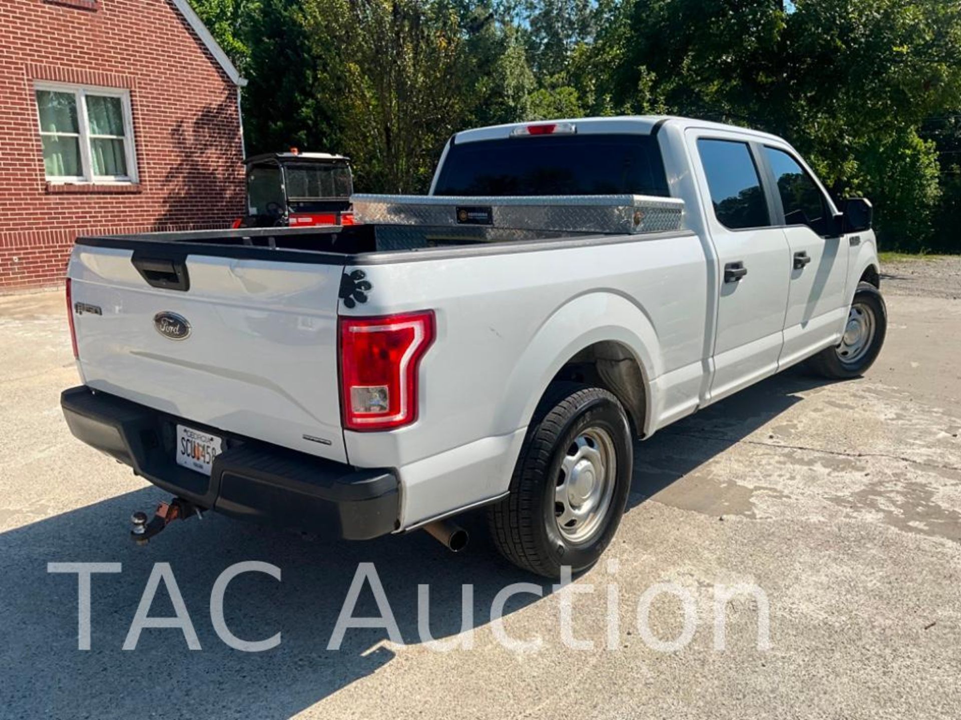 2016 Ford F-150 XL Crew Cab Pickup Truck - Image 5 of 44