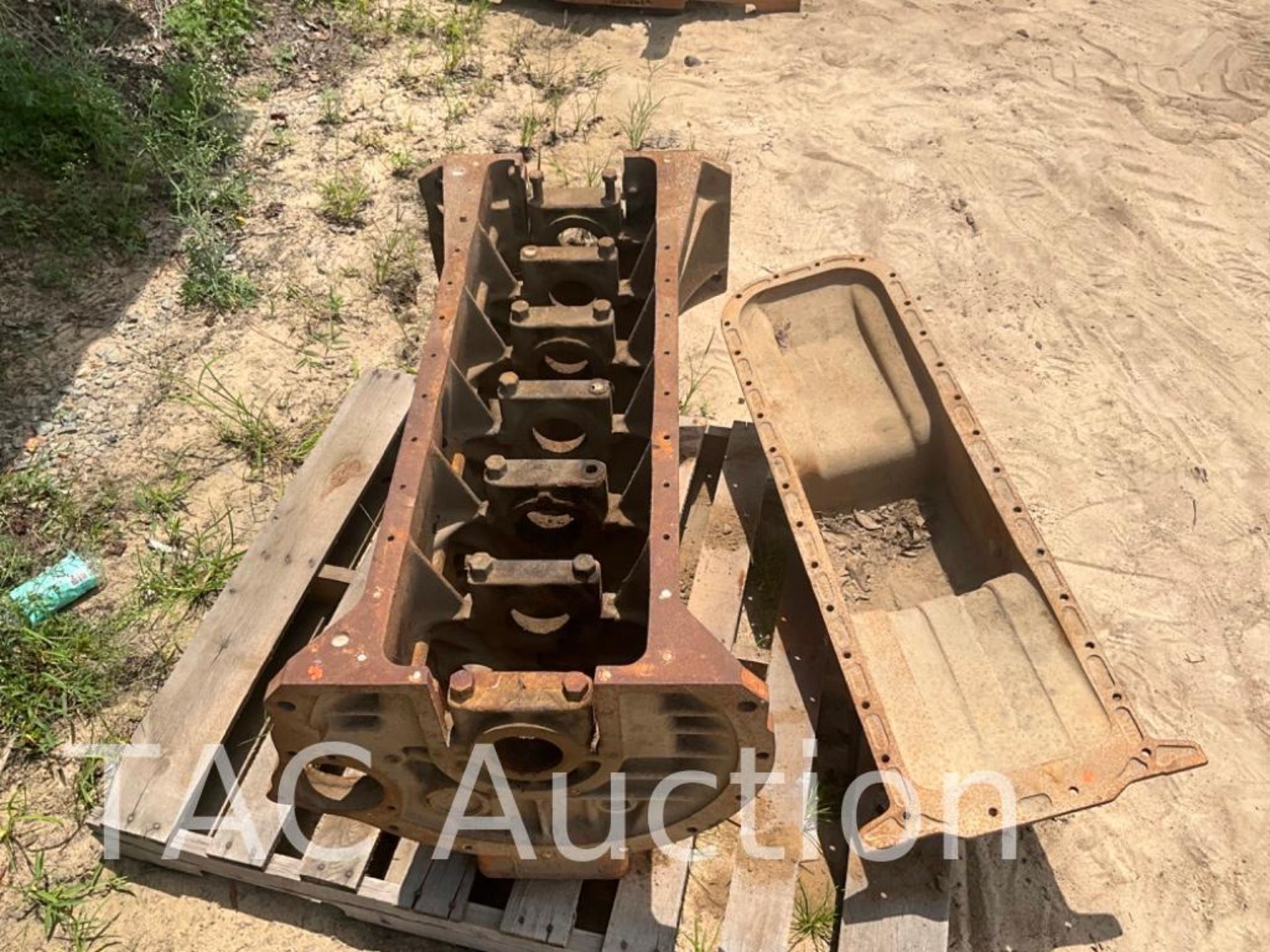 Case 1150 Dozer Engine Block - Image 2 of 5