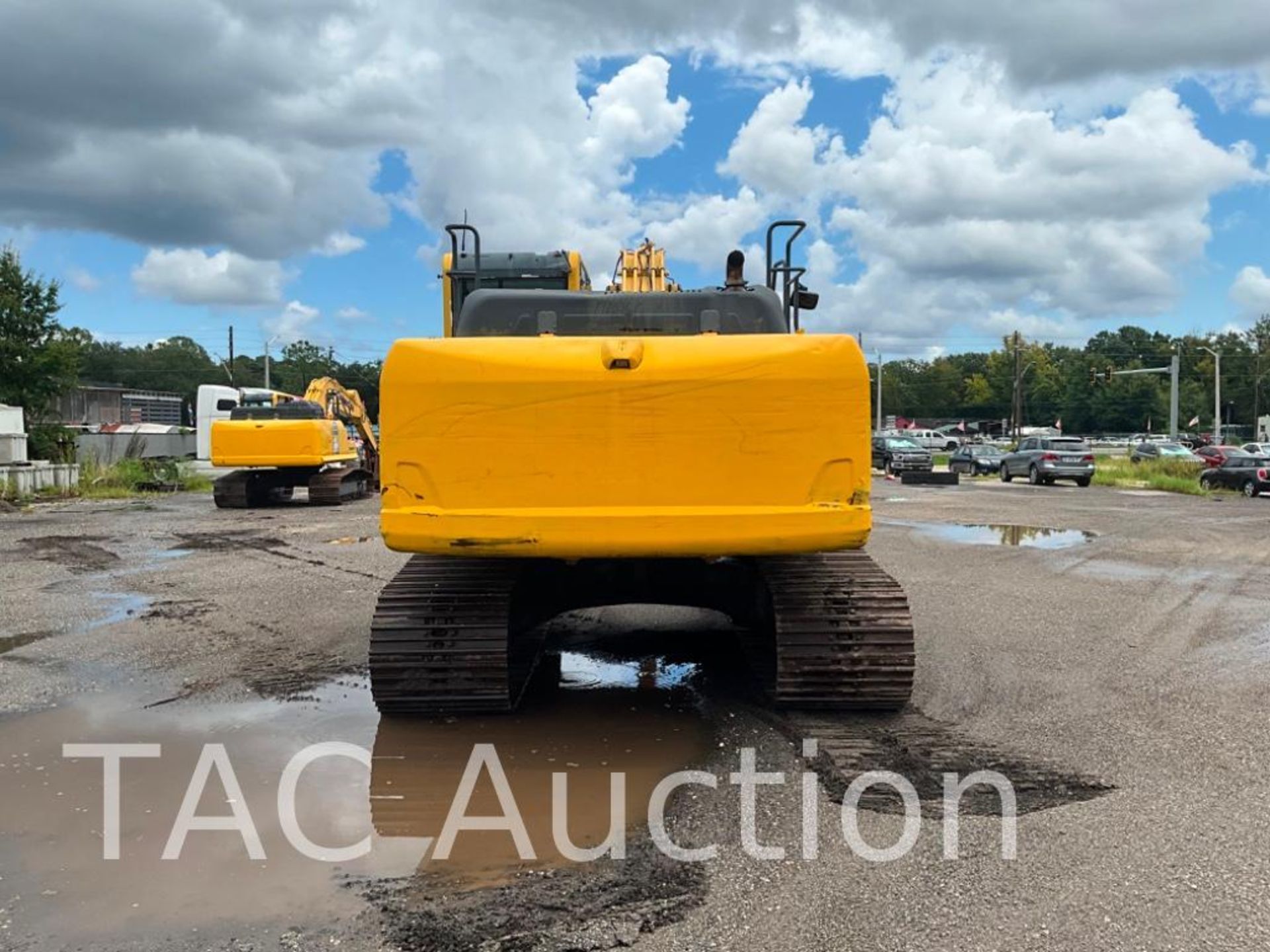 2013 Komatsu PC210LC-10 Crawler Excavator - Image 4 of 53