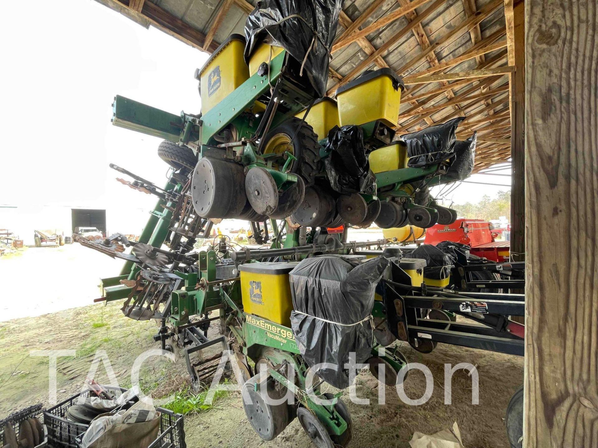 John Deere 1710 (8) Row Seed Planter - Image 9 of 52