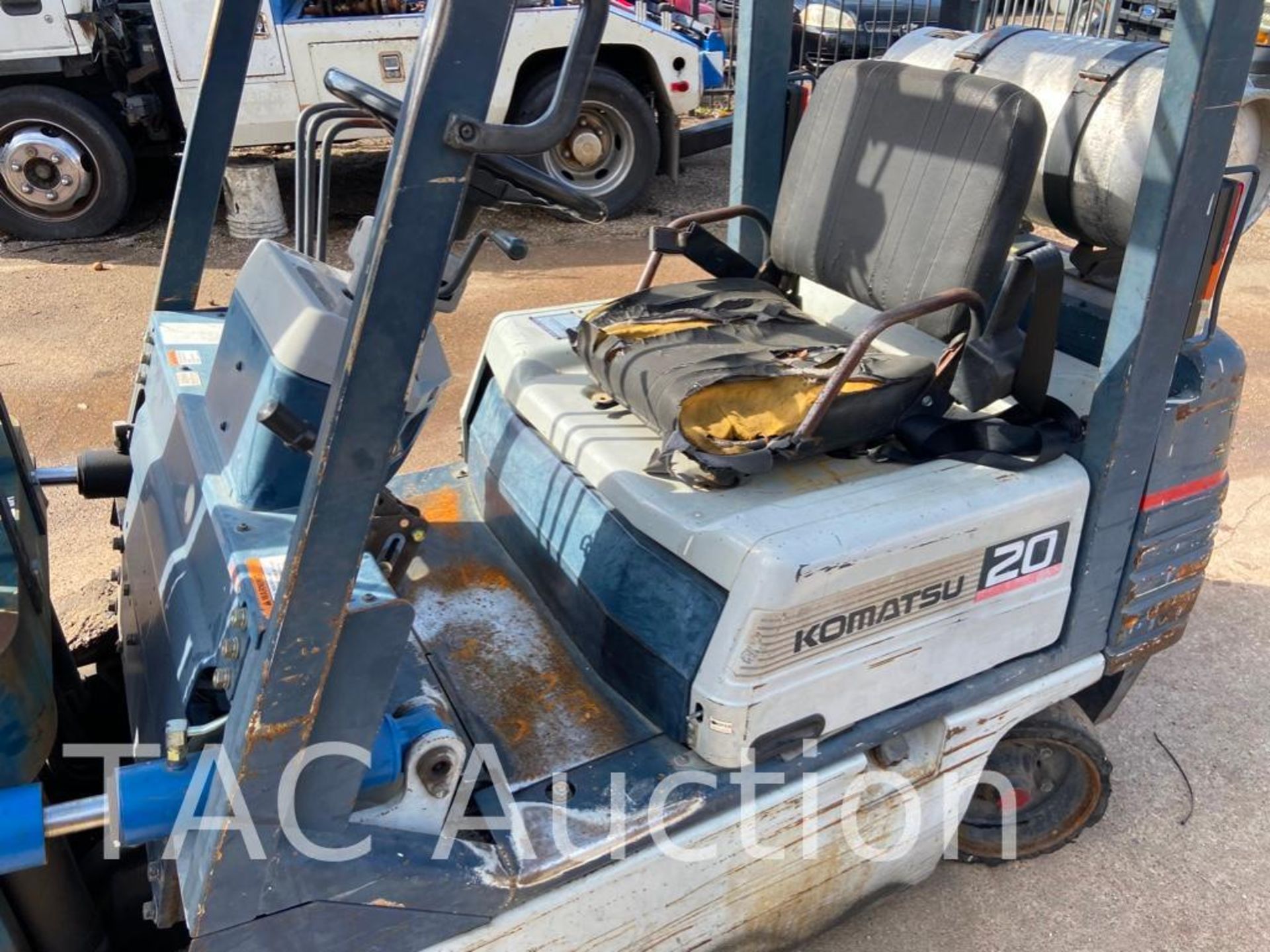 2000 Komatsu FG 20ST 11 Forklift - Image 18 of 43