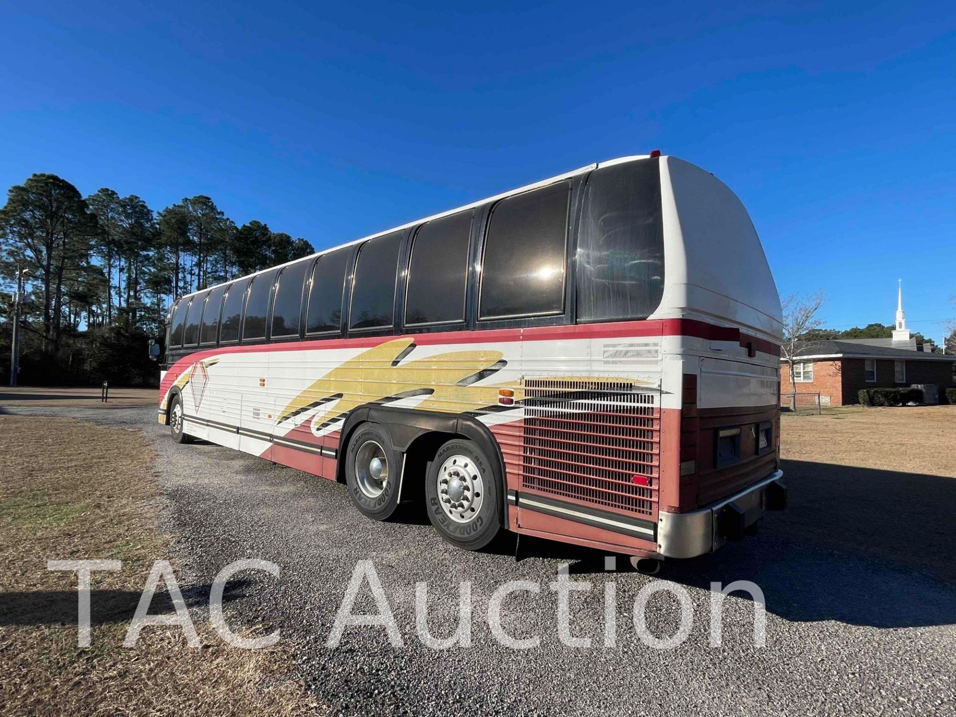 1989 Prevost LE Mirage Coach 48 Passenger Bus - Image 10 of 93